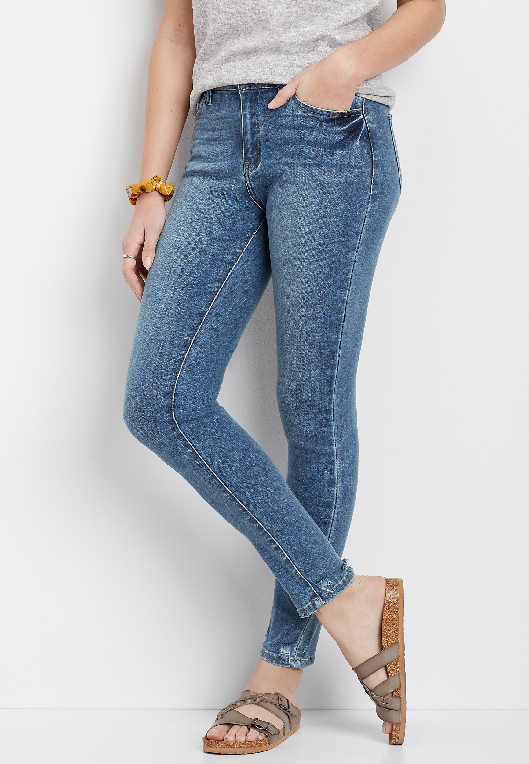 medium wash skinny jeans