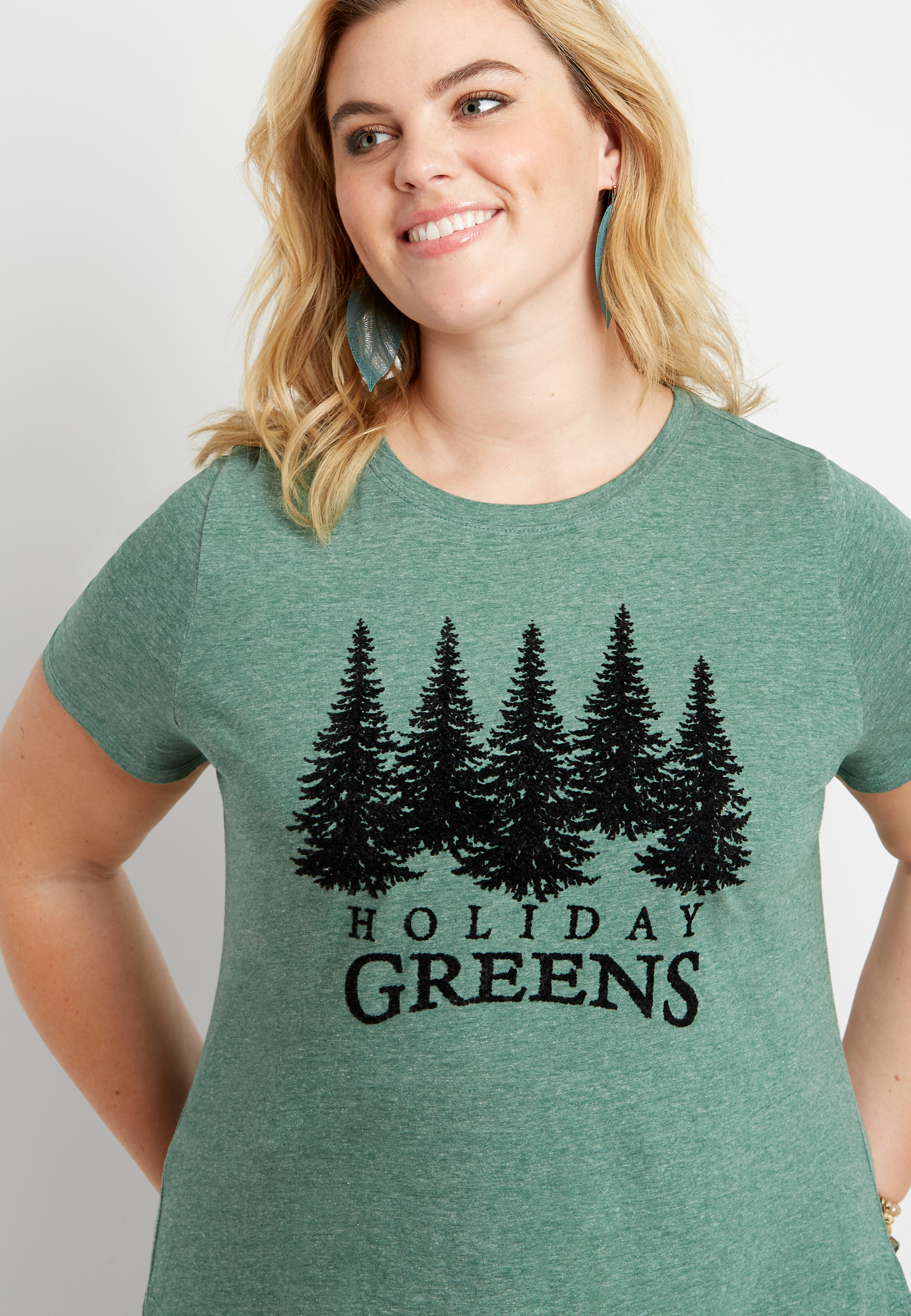 holiday tees plus size