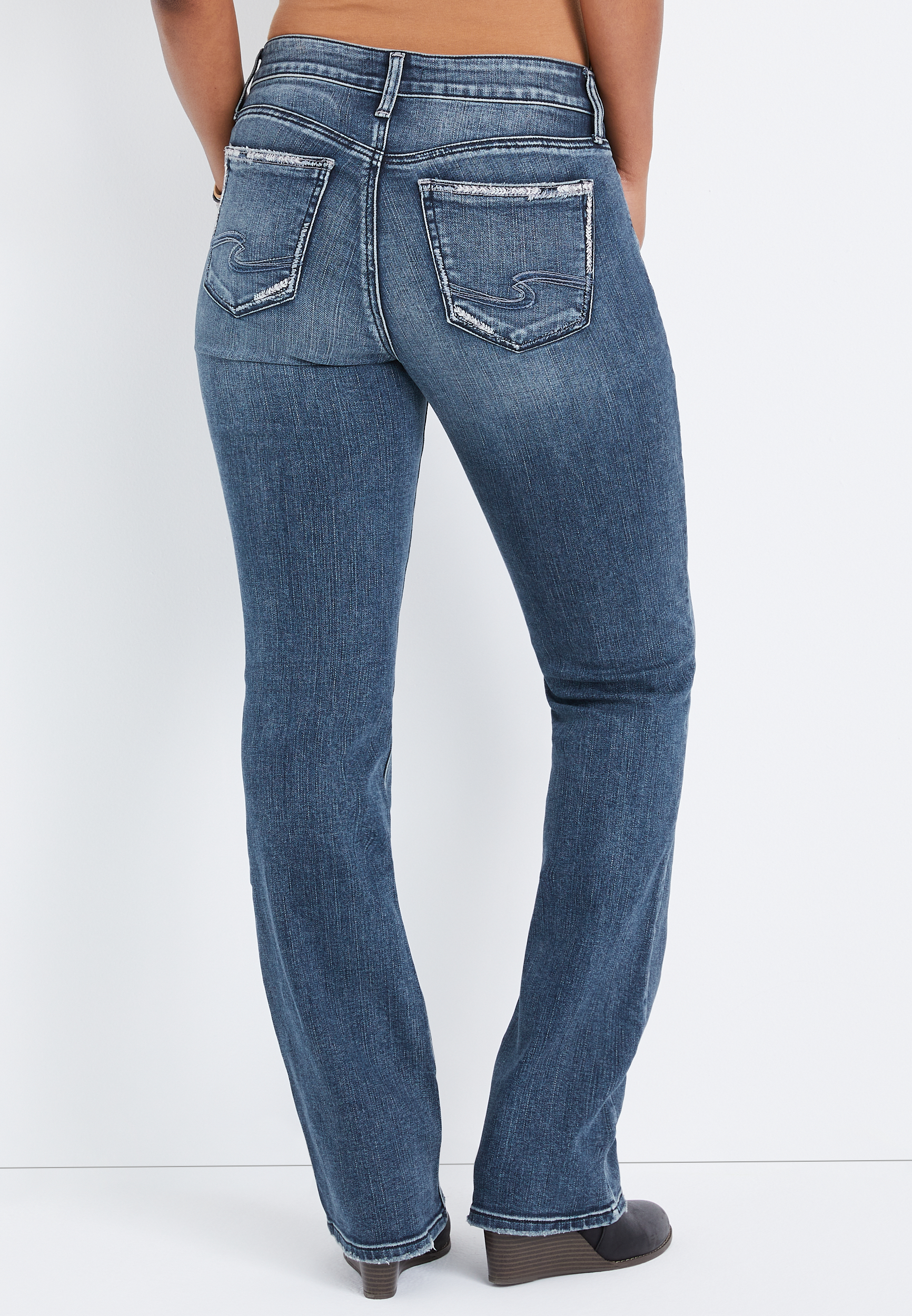 Silver Jeans Co. Women's Elyse Mid Rise Slim Bootcut Jeans, Waist Sizes  24-36 