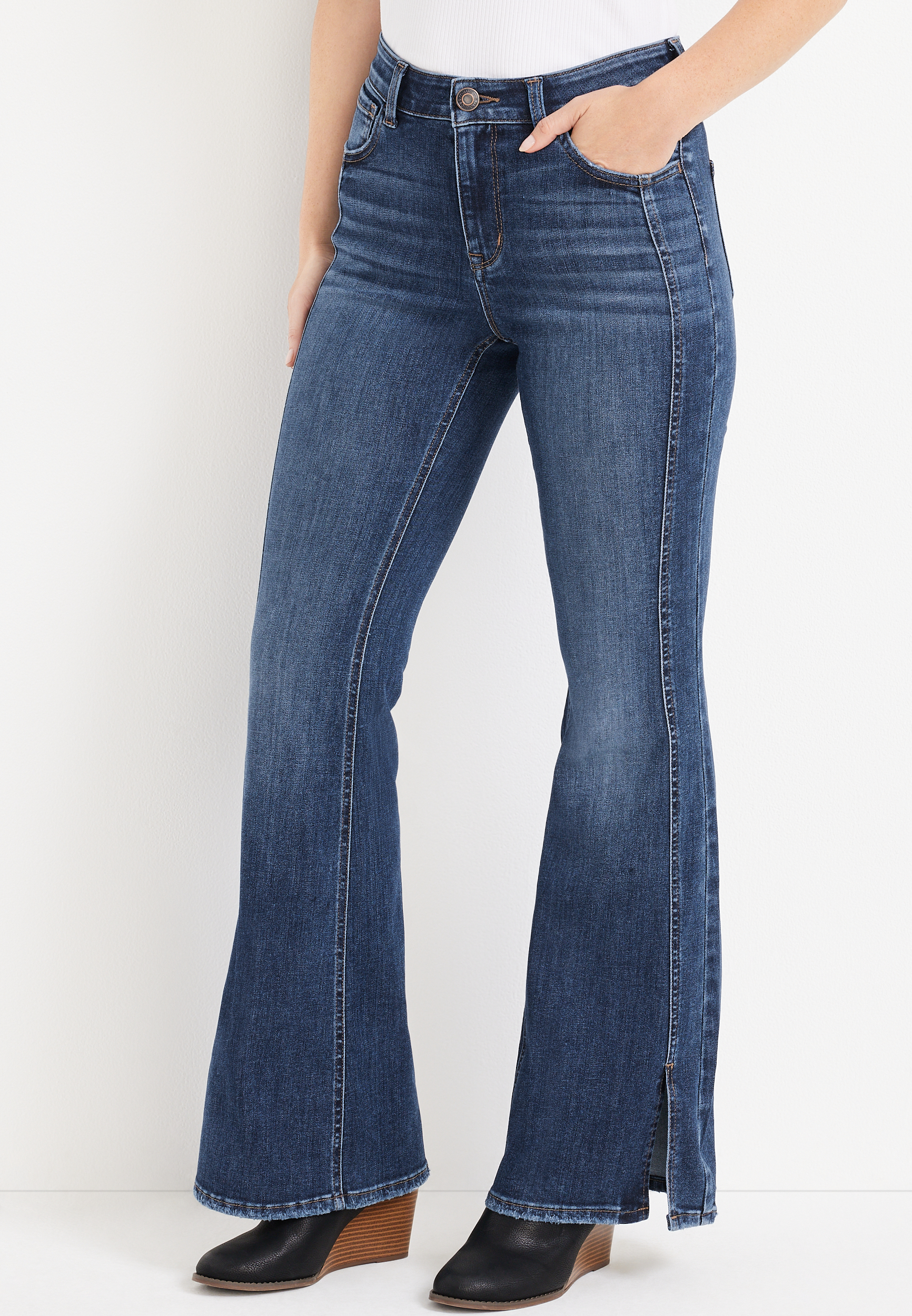gemak Diversiteit Wig m jeans by maurices™ Vintage Flare Cool Comfort High Rise Slit Hem Jean |  maurices