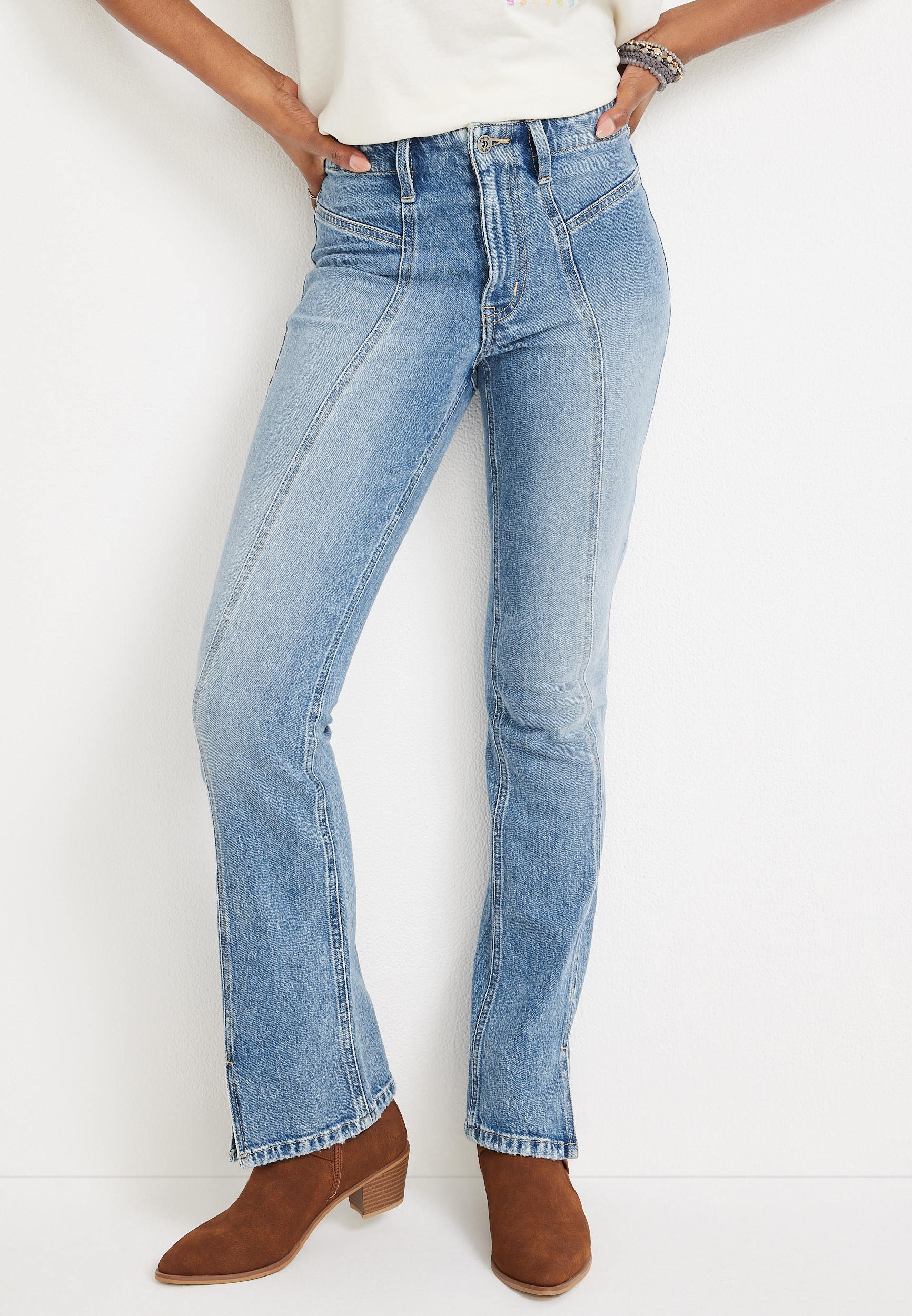 Star Back Pocket Seam Detail Flare Jeans