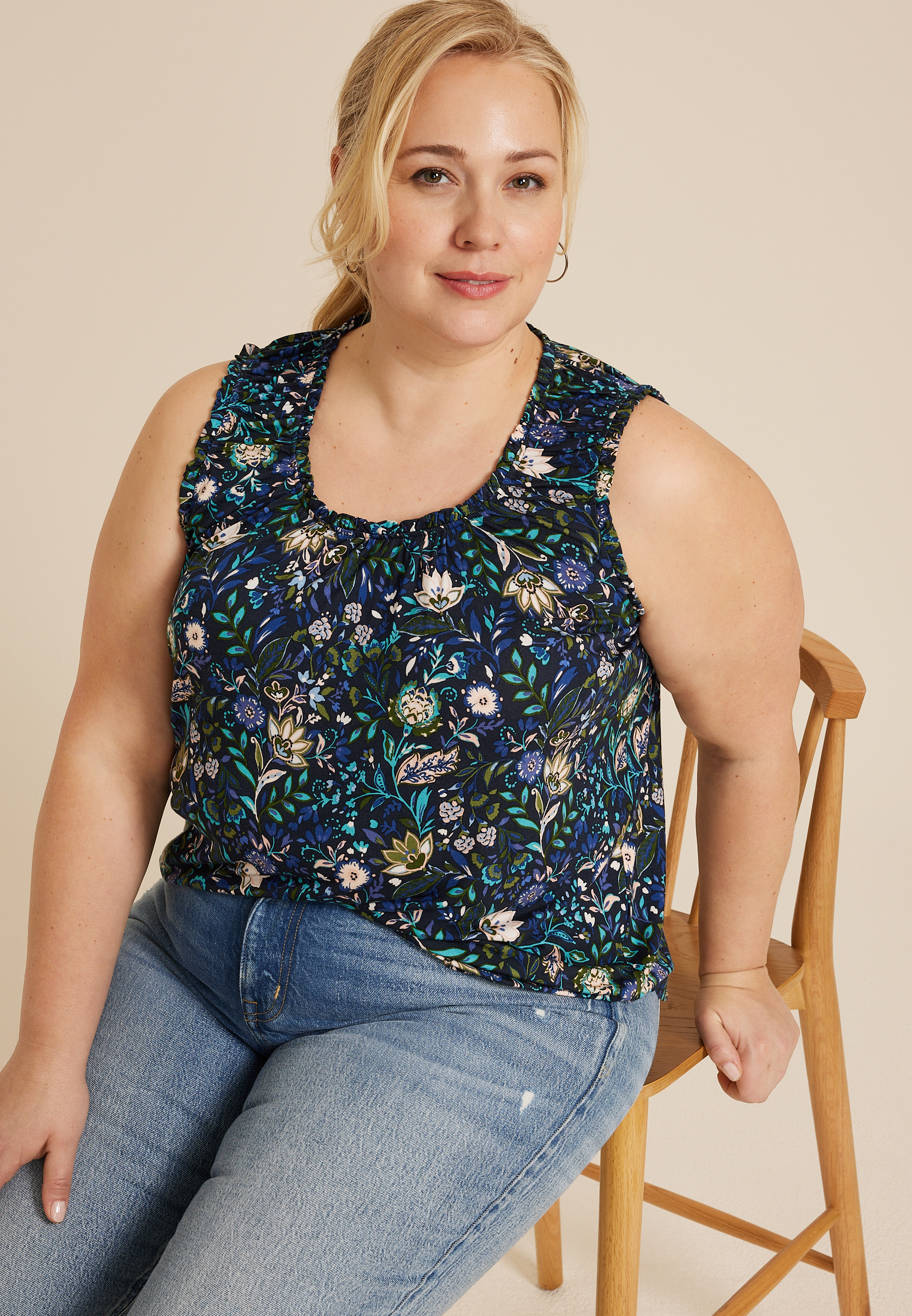 Plus Size Effortless Ruched Floral Tank Top 