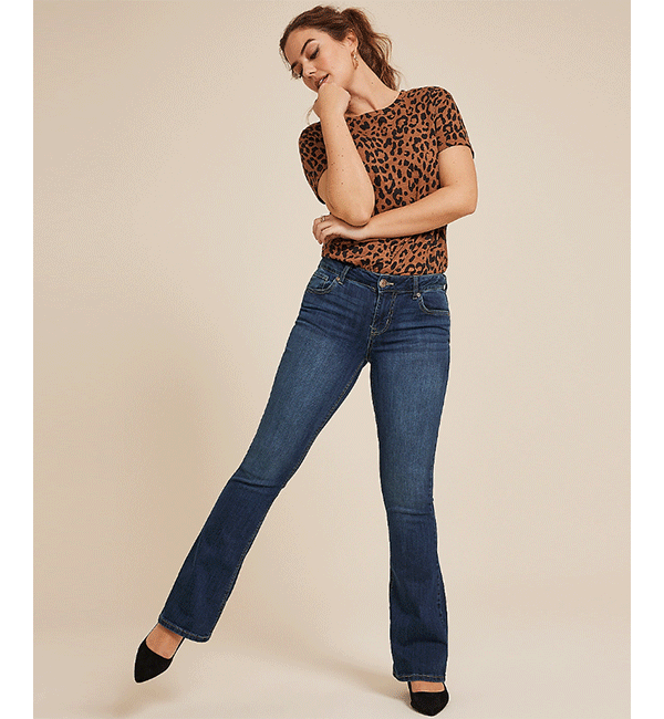 Models maurices clothing.
