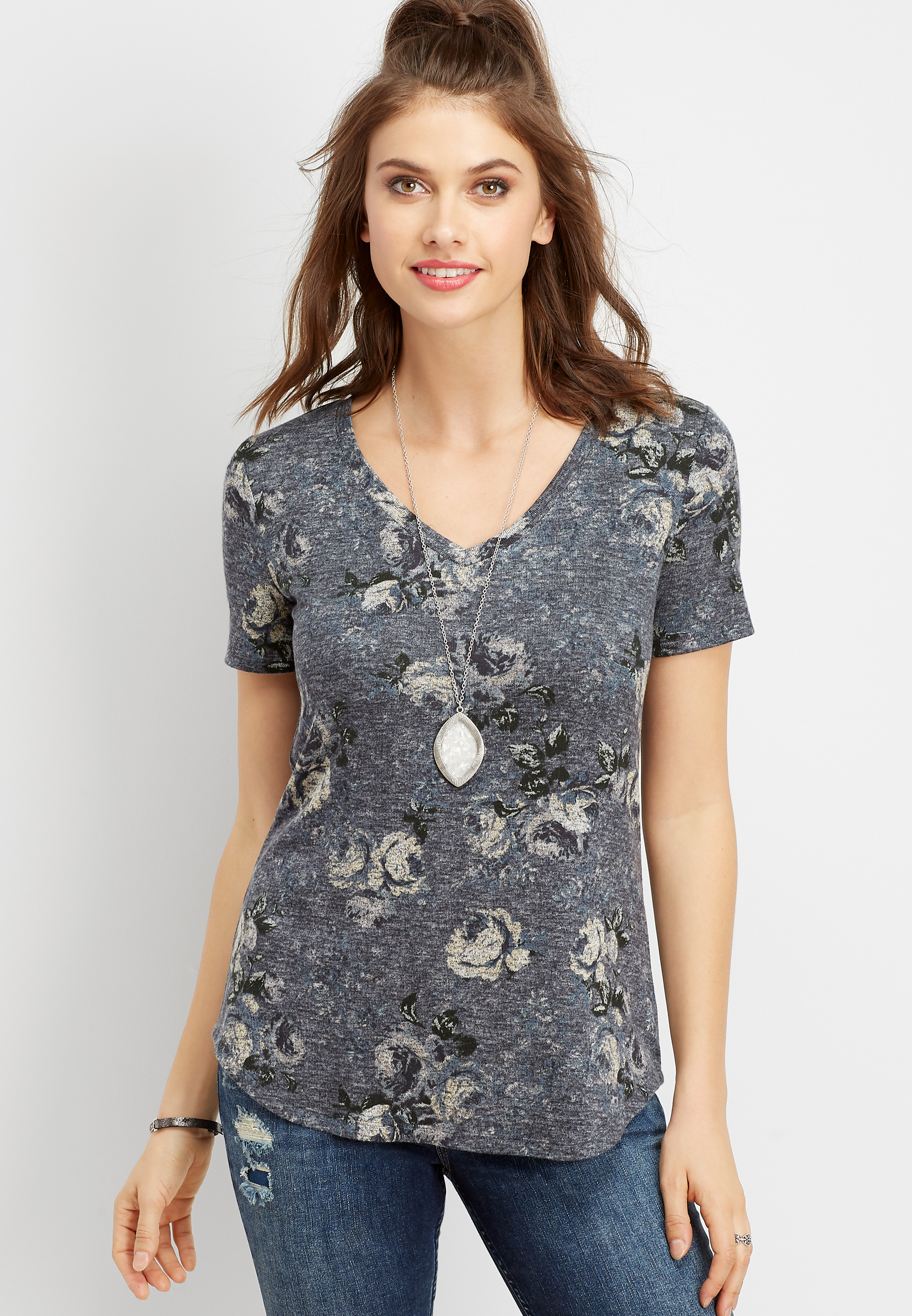 24/7 floral print v-neck tee | maurices