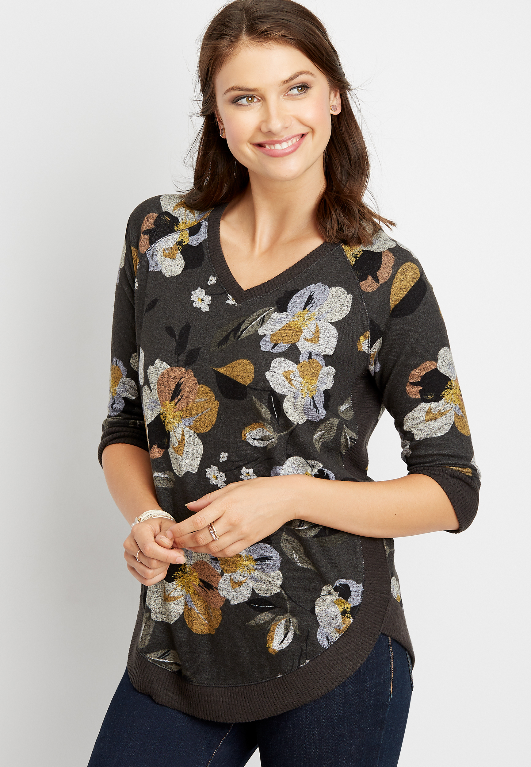 floral round hem pullover | maurices