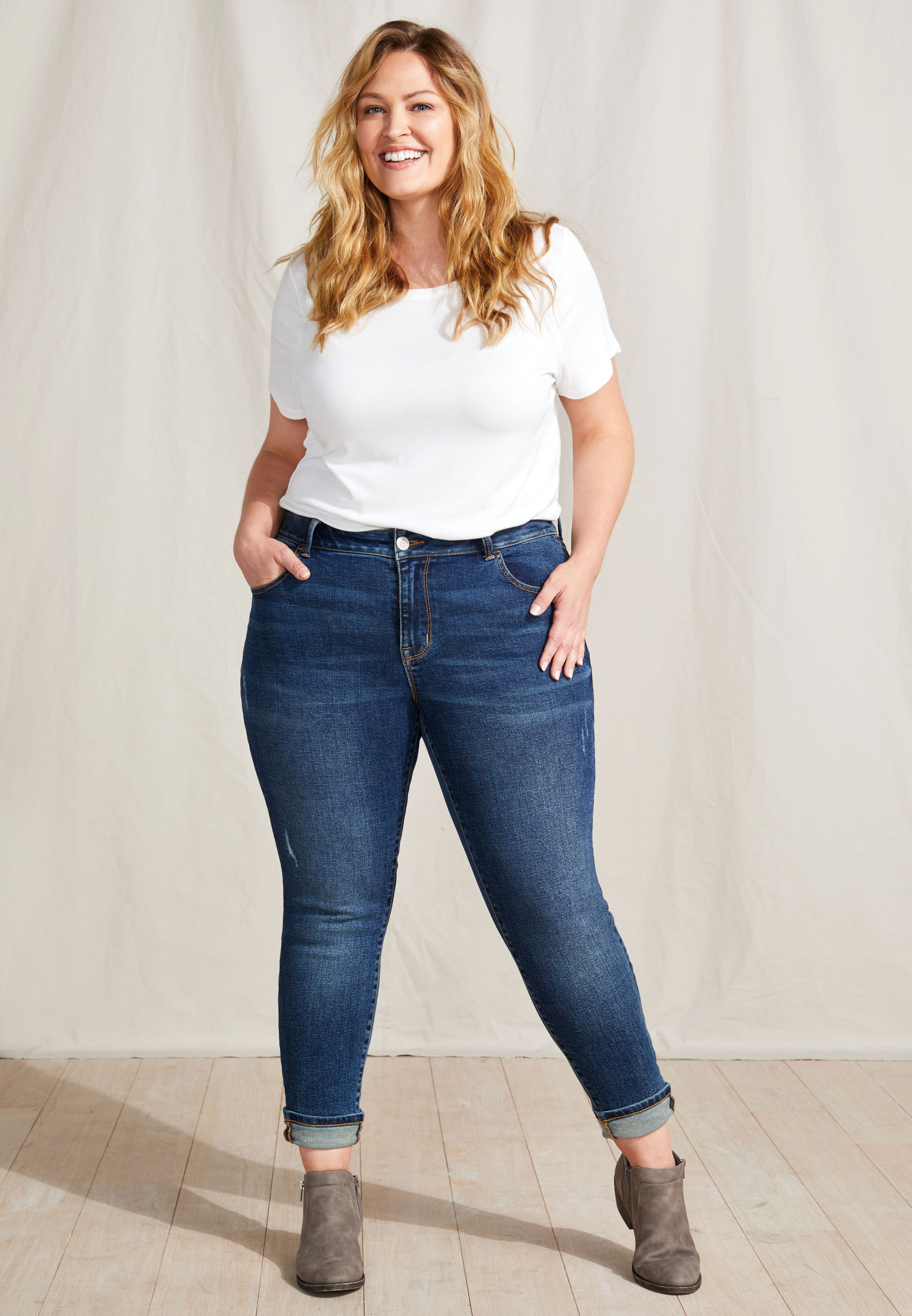 Plus Size Vintage High Rise Dark Wash Cuffed Jegging | maurices