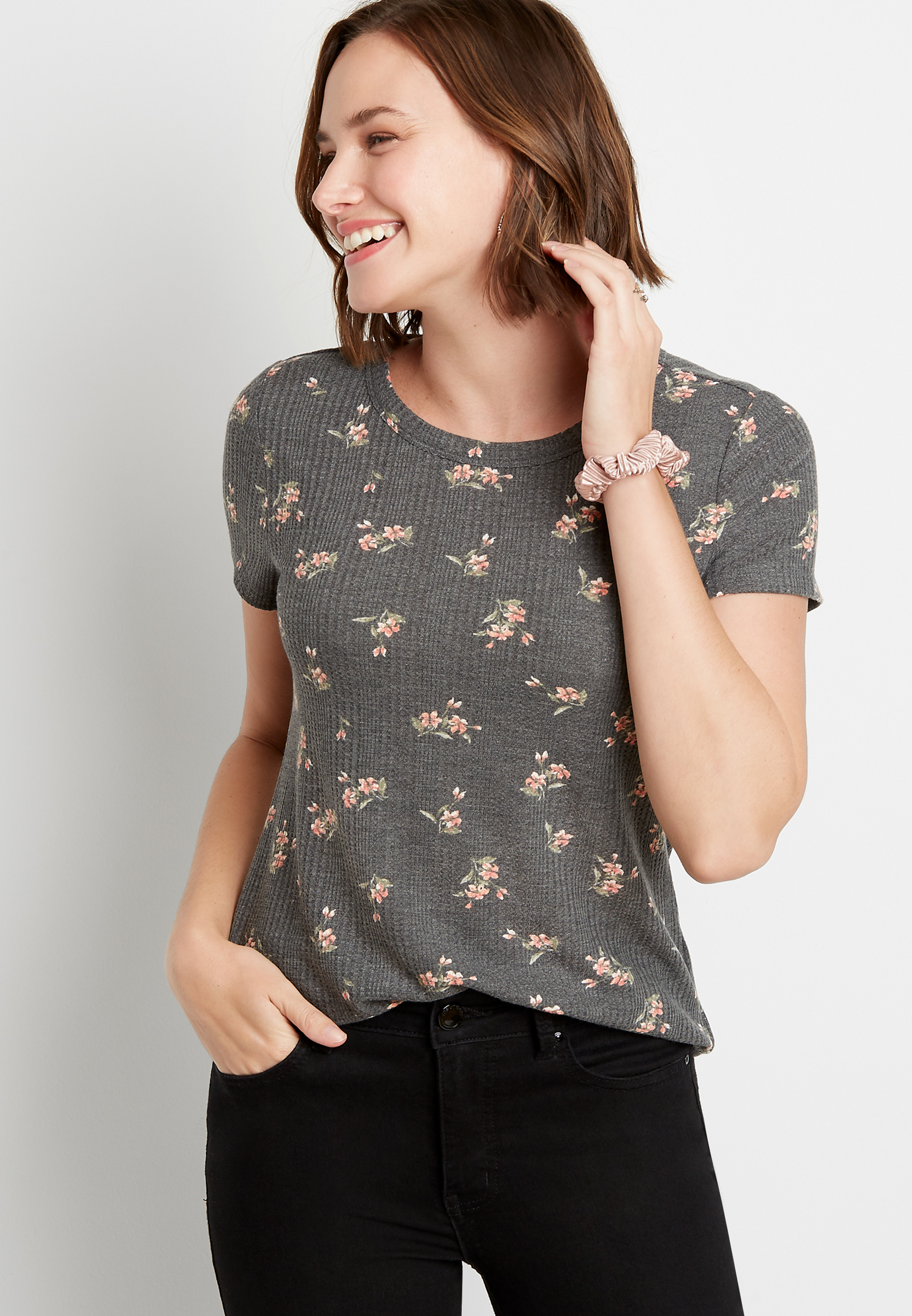 24/7 Gray Floral Waffle Knit Crew Neck Tee | maurices