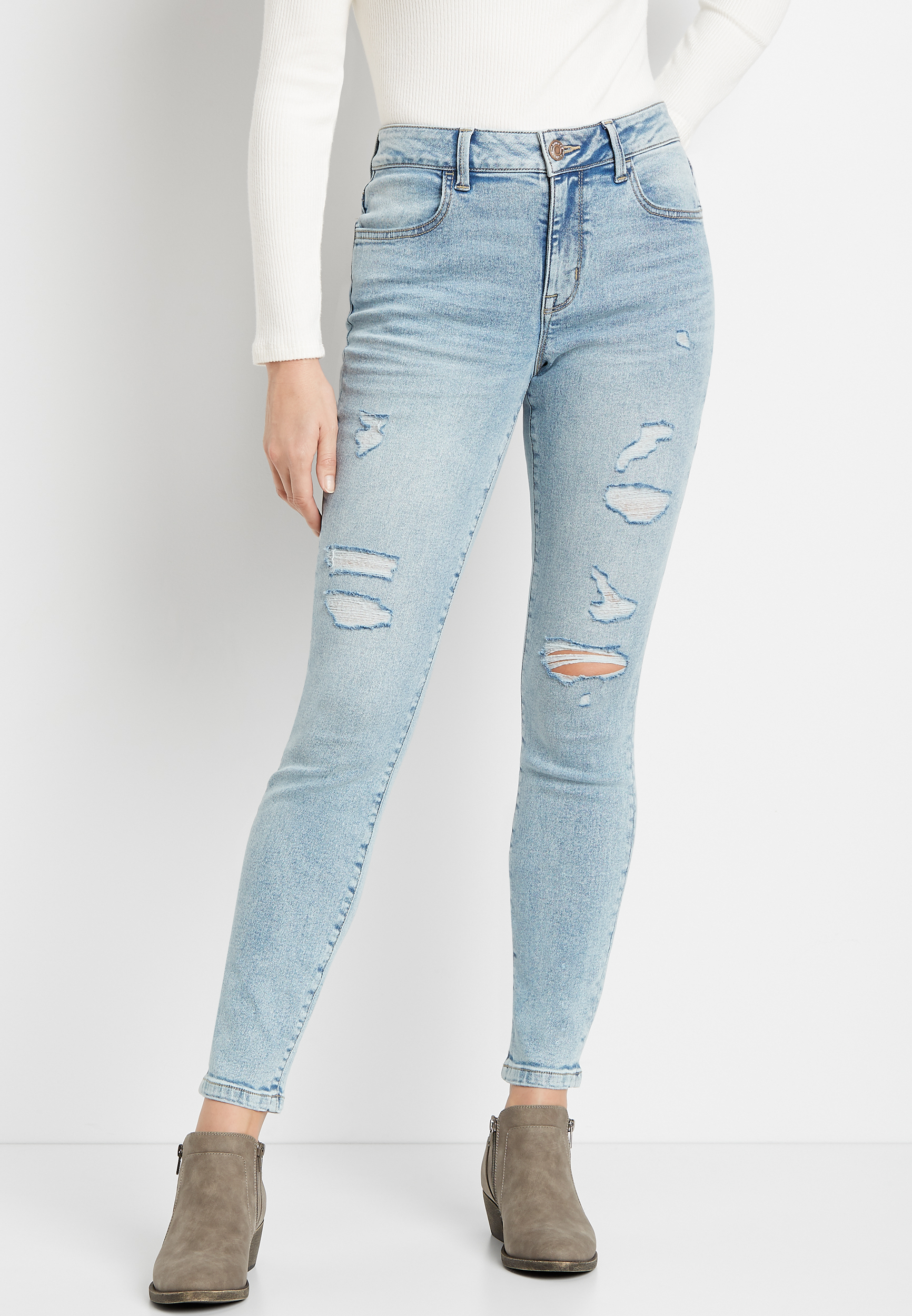 m jeans by maurices™ Vintage High Rise Ripped Jegging | maurices