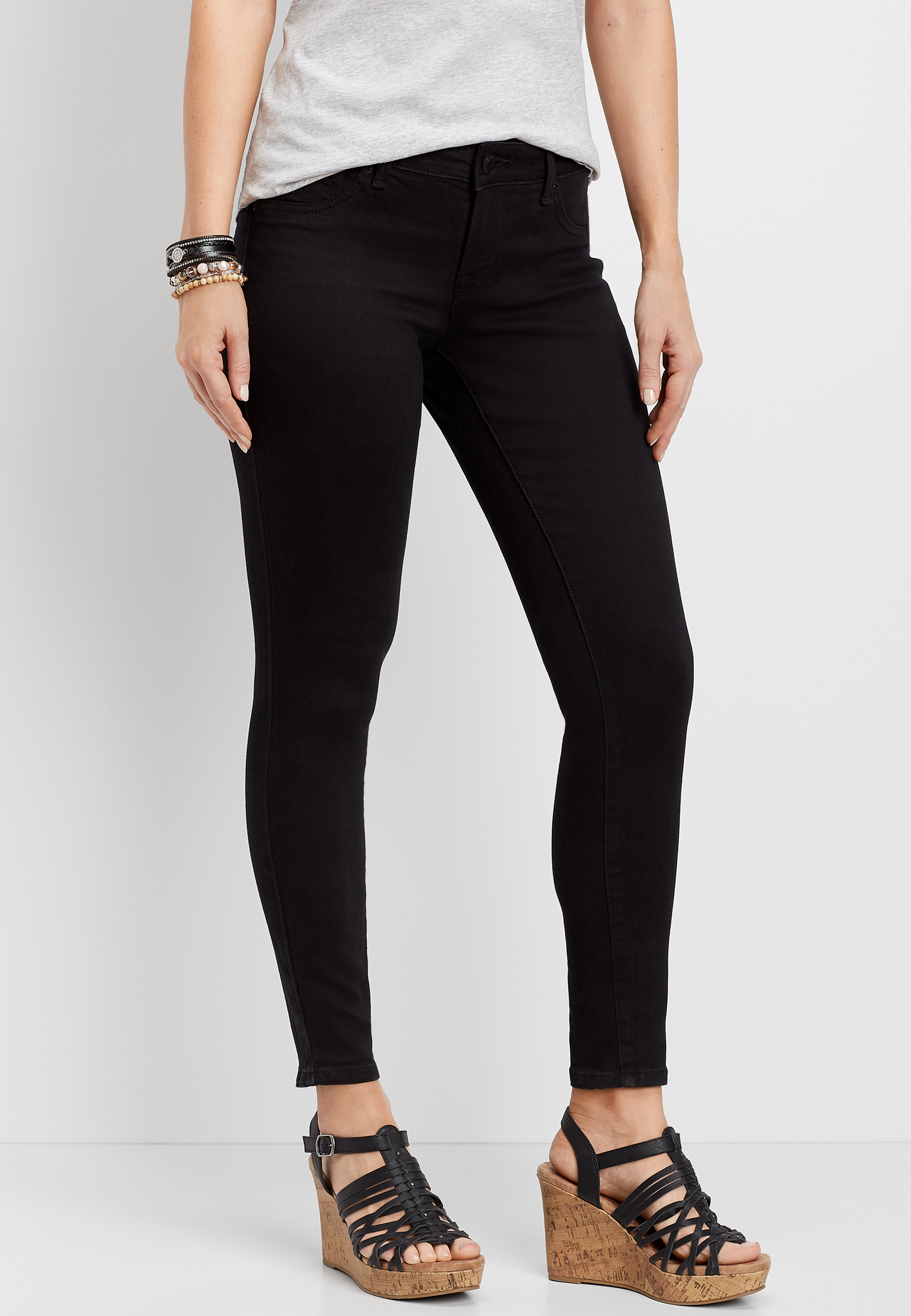 MR Black w/BlackHrdw, C106, large