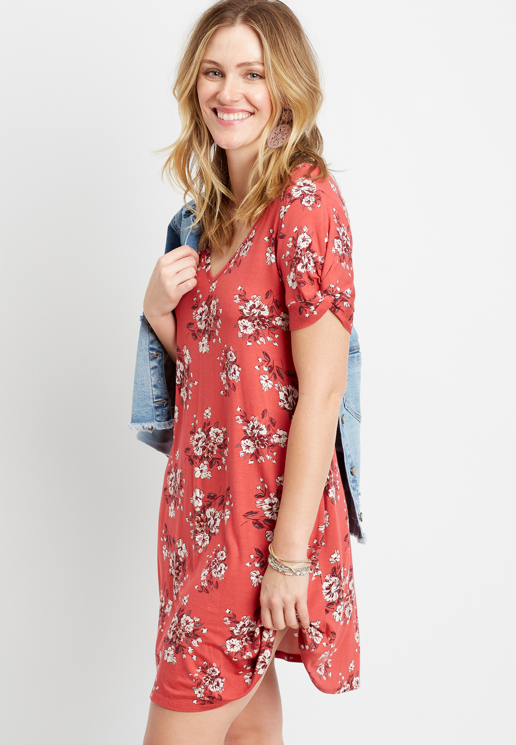 24/7 Red Floral Twist Sleeve Shift Dress | maurices