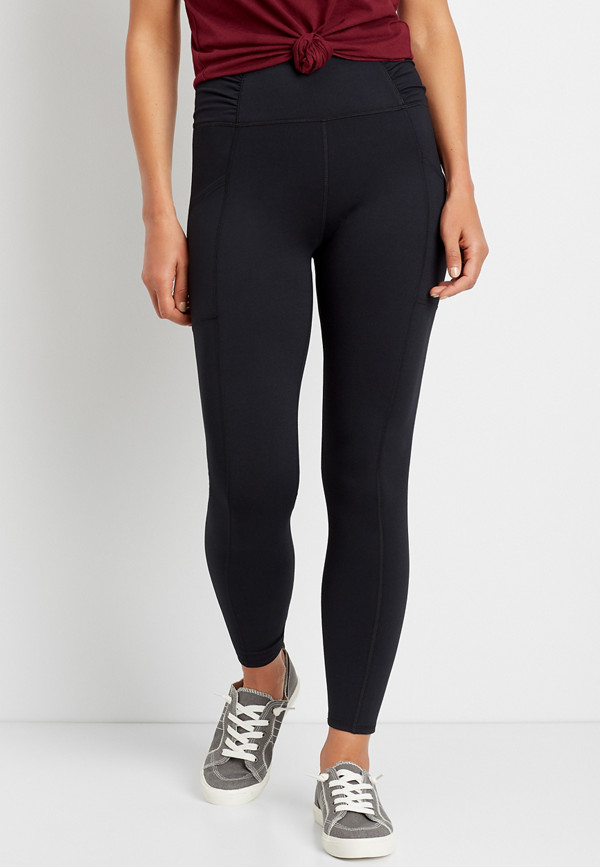 Ultra High Rise Black Ruched Side Luxe Pocket Legging | maurices
