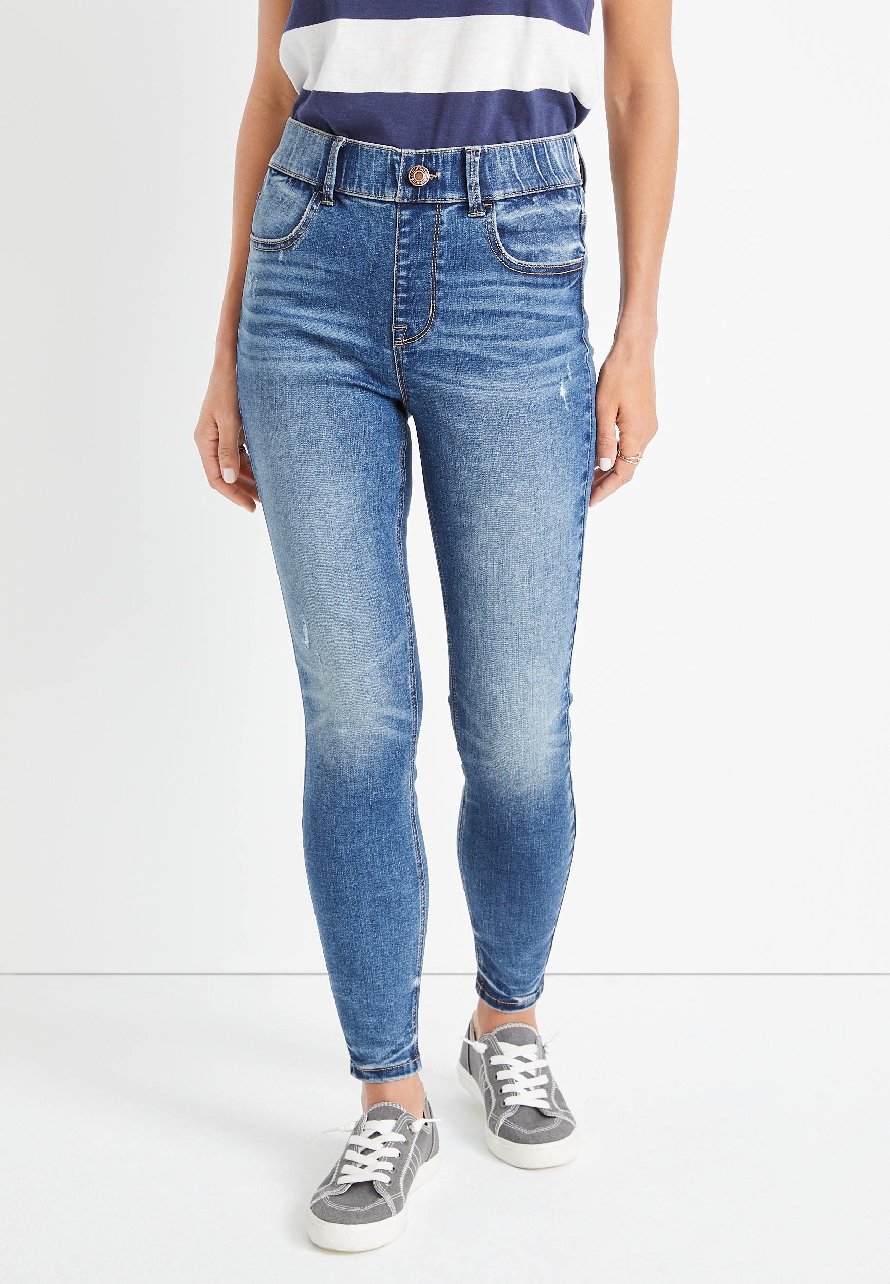 m jeans by mauricesâ¢ Cool Comfort Pull On Super High Rise Jegging | maurices