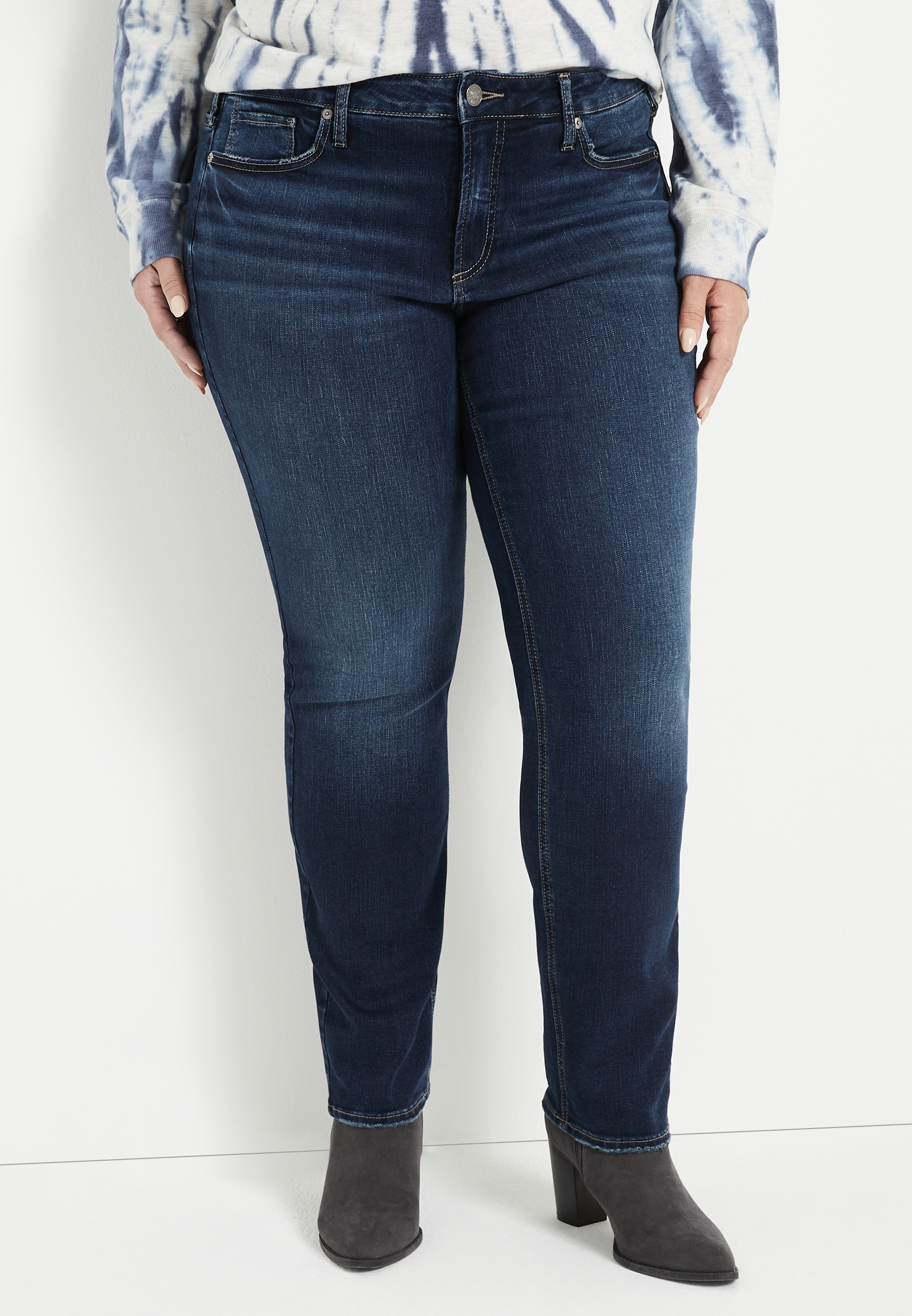 Plus Size Silver Jeans Co.® Suki Straight Curvy Mid Rise Jean | maurices