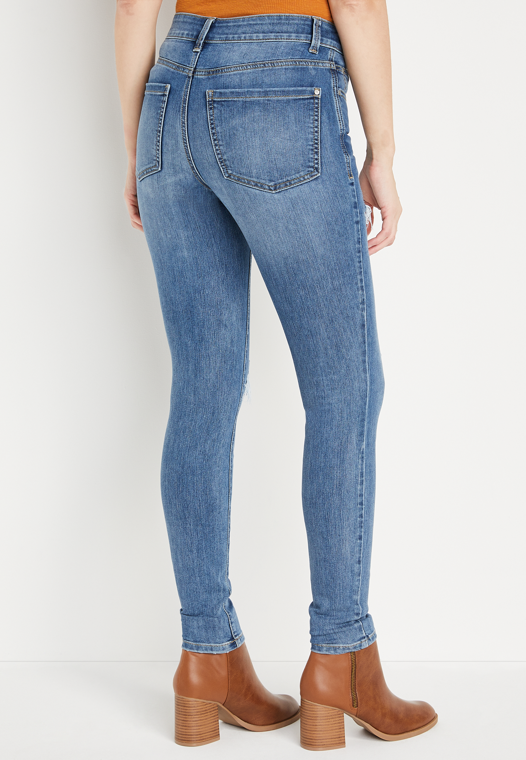 m jeans by maurices&trade; Everflex&trade; Super Skinny High Rise Ripped Jean, C3337, large