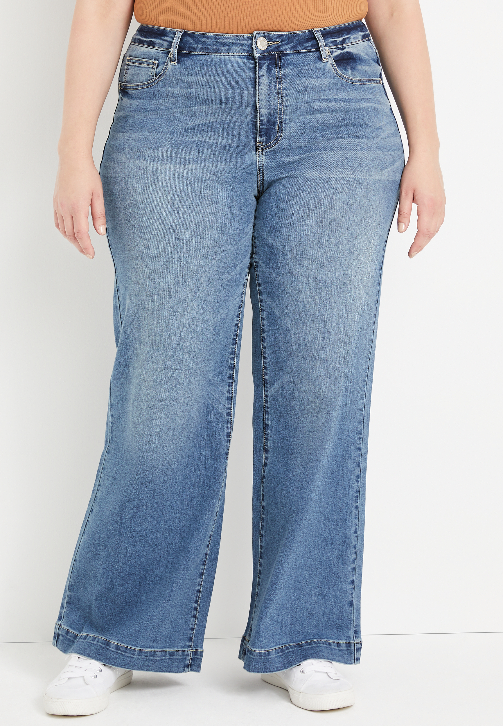 Plus Size Flare Jeans & Bell Bottoms | maurices