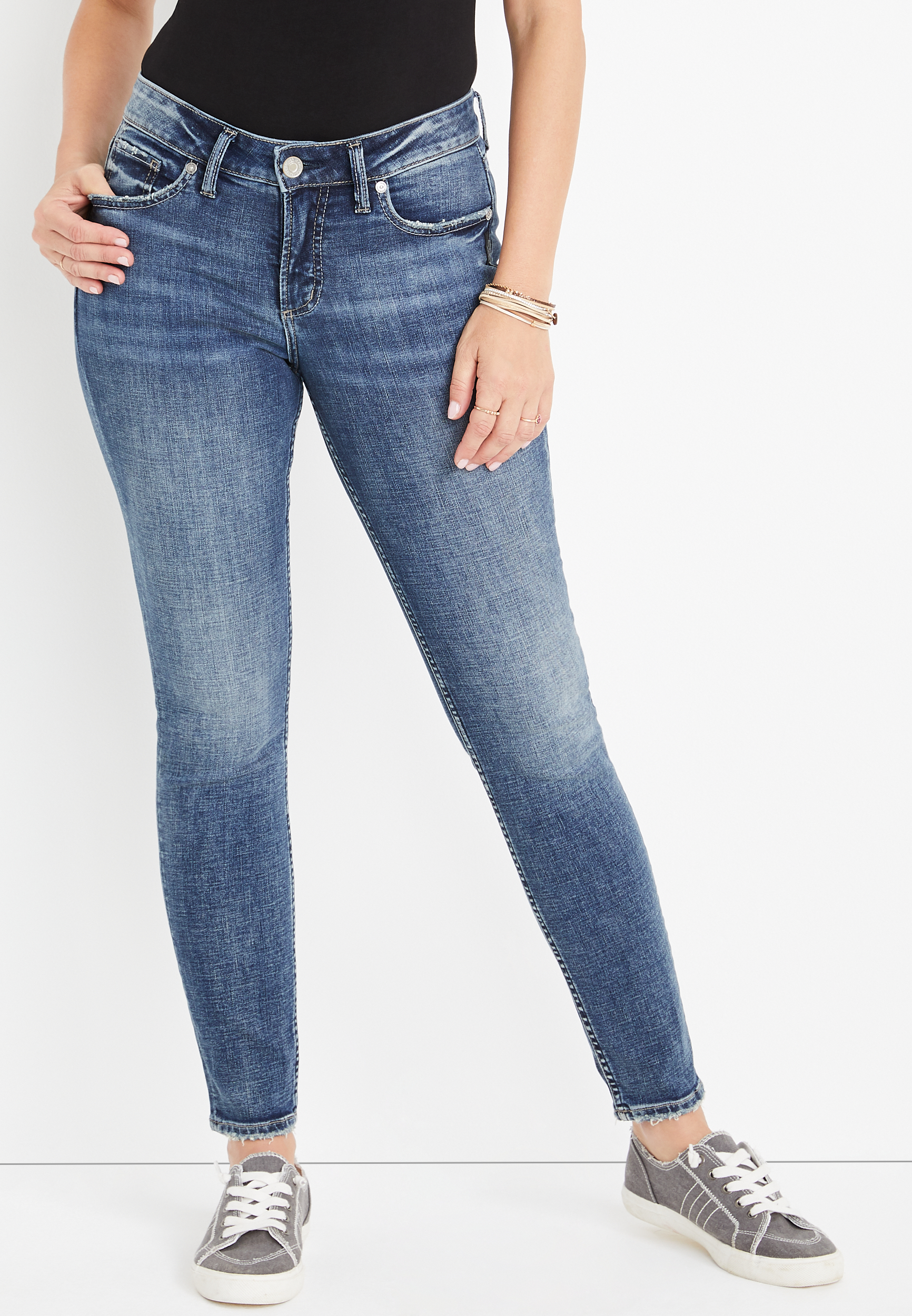 Silver Jeans Co.® Suki Skinny Curvy Mid Rise Jean | maurices