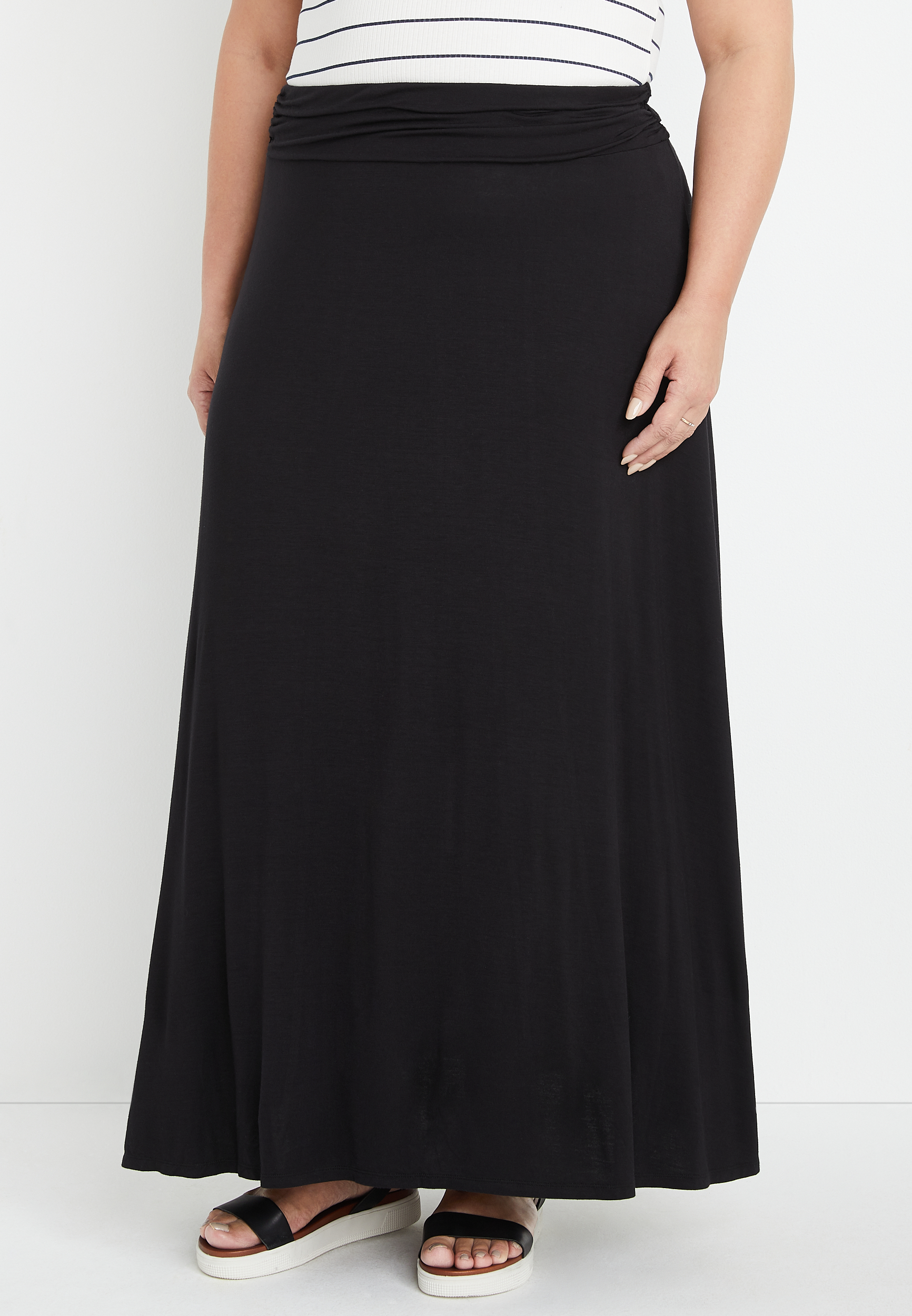 Plus size black maxi skirt hotsell