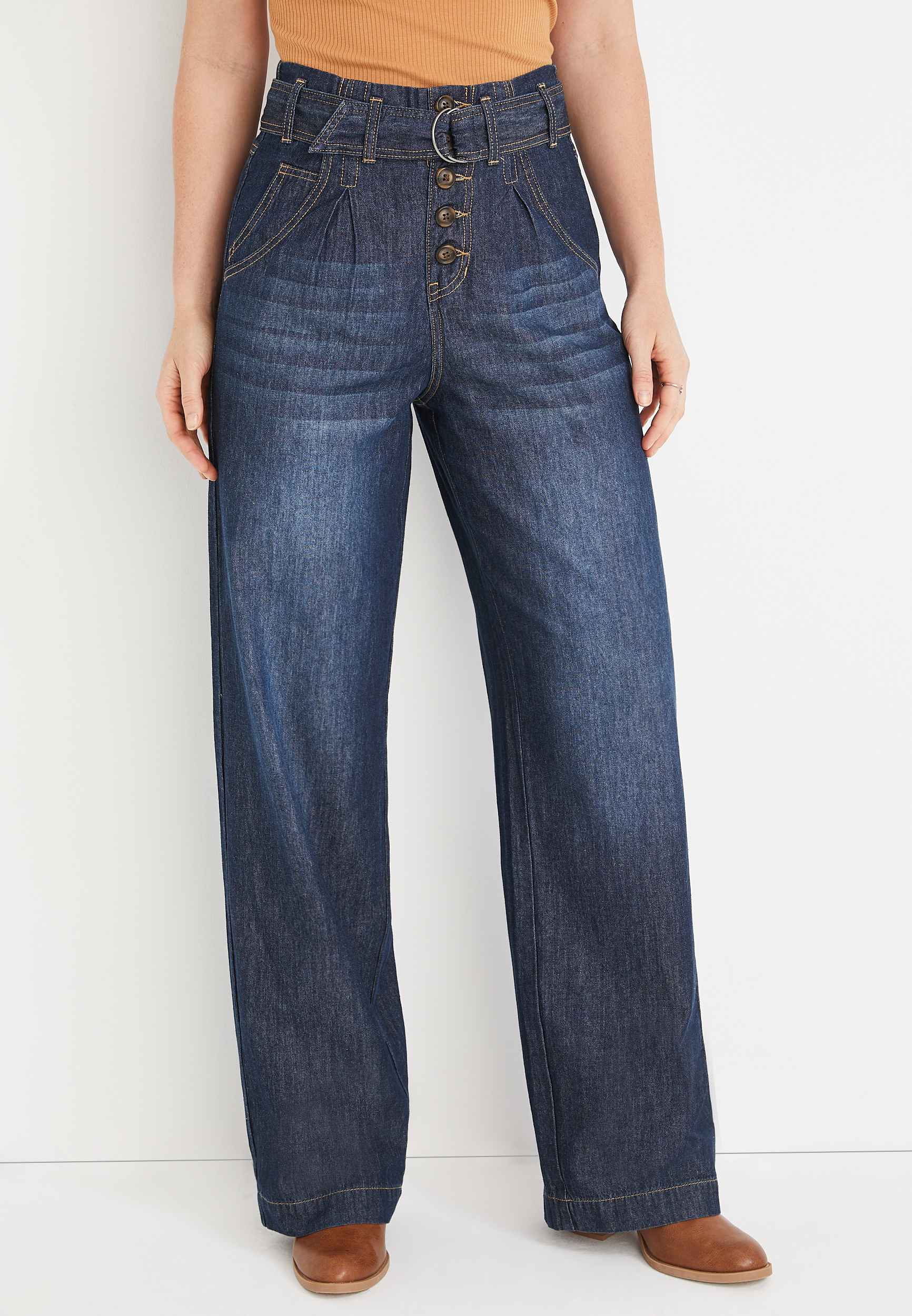 HFS m jeans by maurices™ Wide Leg High Rise Belted Jean | maurices