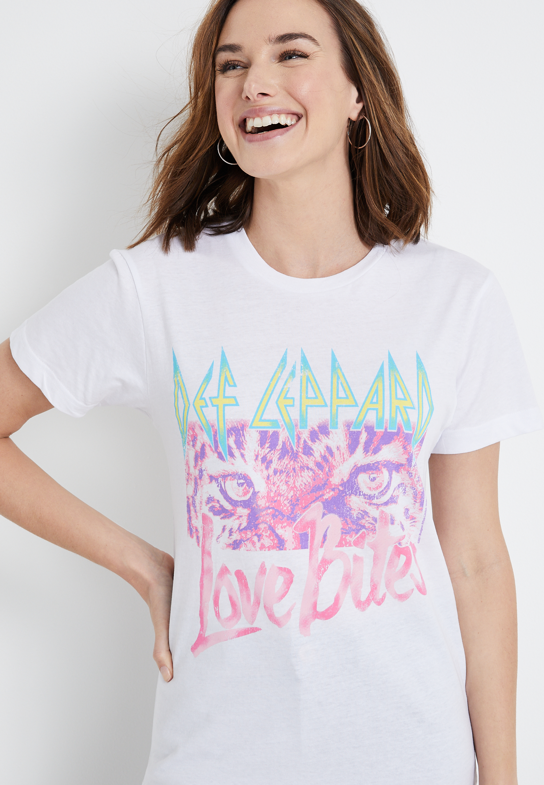 Def Leppard Oversized White Graphic Tee | maurices