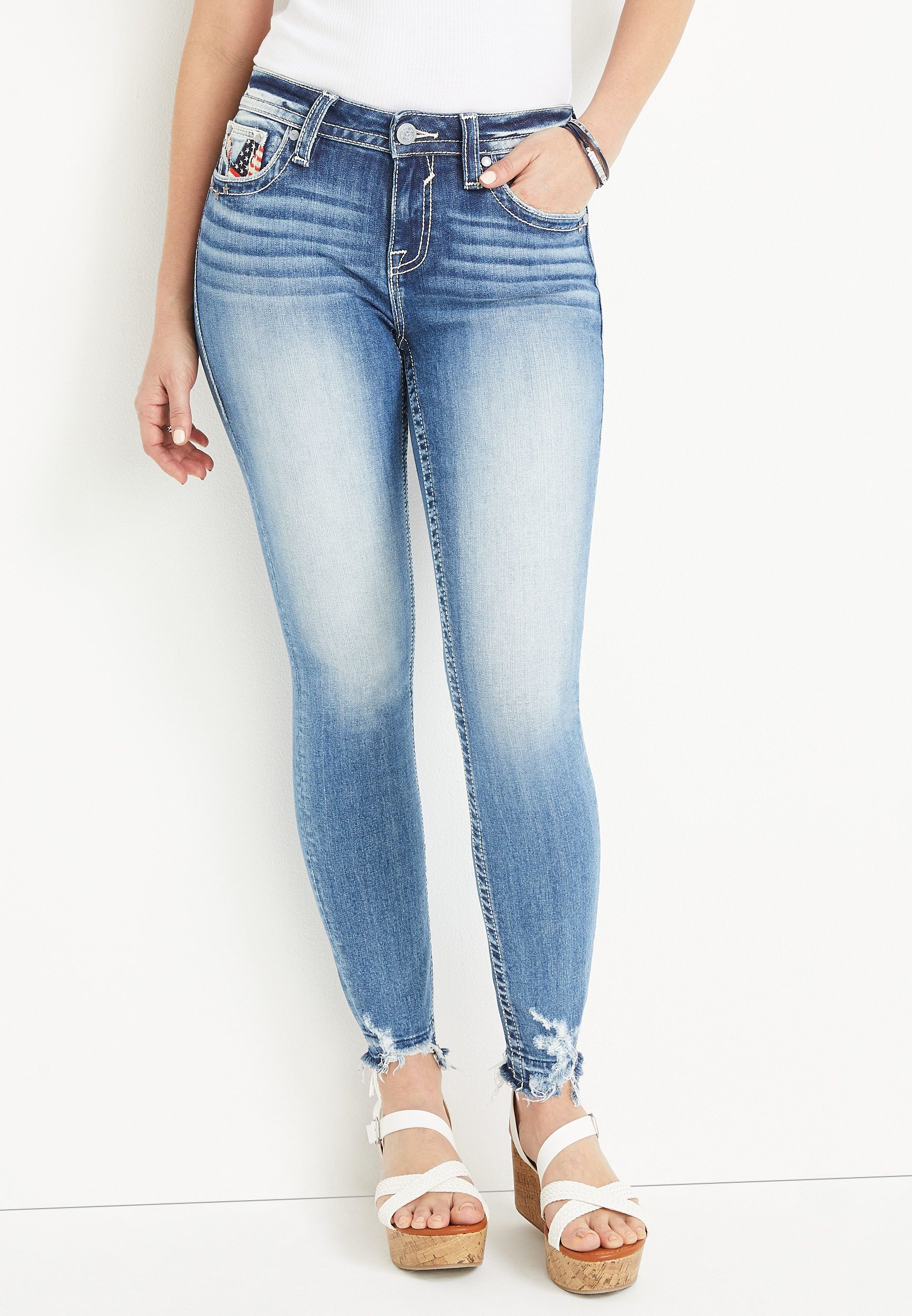 Vigoss&reg; Skinny Heritage Mid Rise Americana Jean, , large