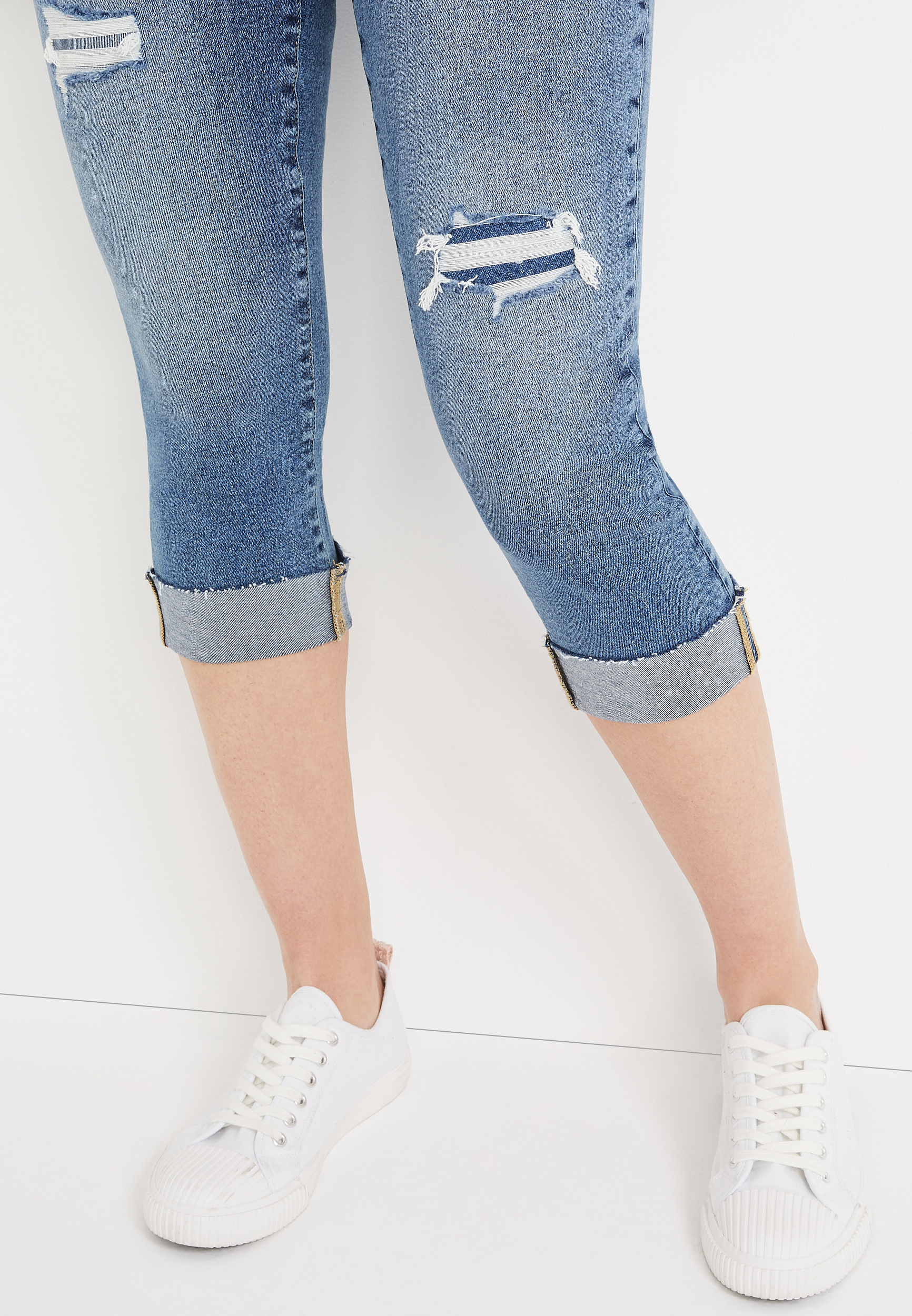 m jeans by maurices&trade; Mid Rise Ripped Capri, , large