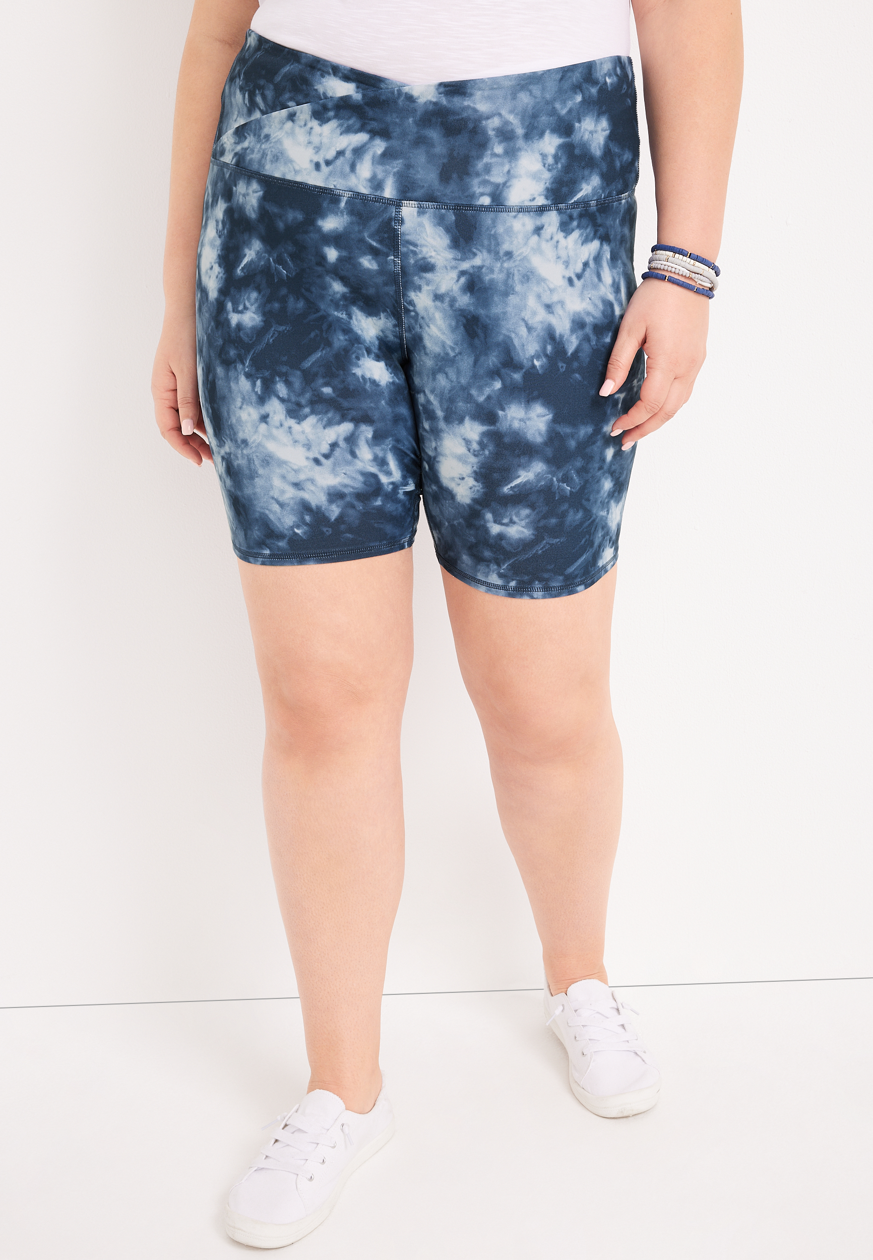 Plus Size Tie Dye Super High Rise 8in Crossover Bermuda Luxe Bike