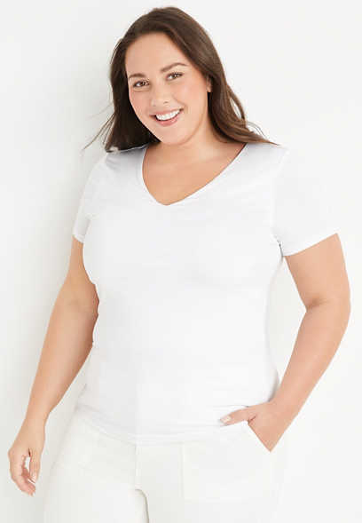 Plus Size edgely™ Cropped V Neck Tee