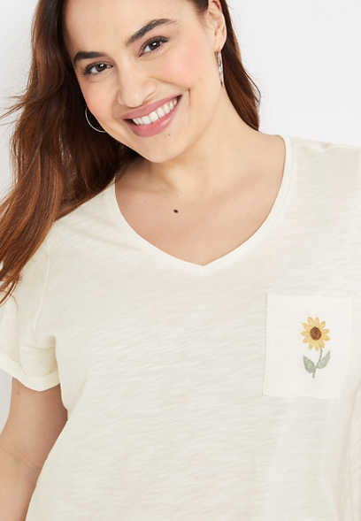 Plus Size Sunflower Embroidered Graphic Tee