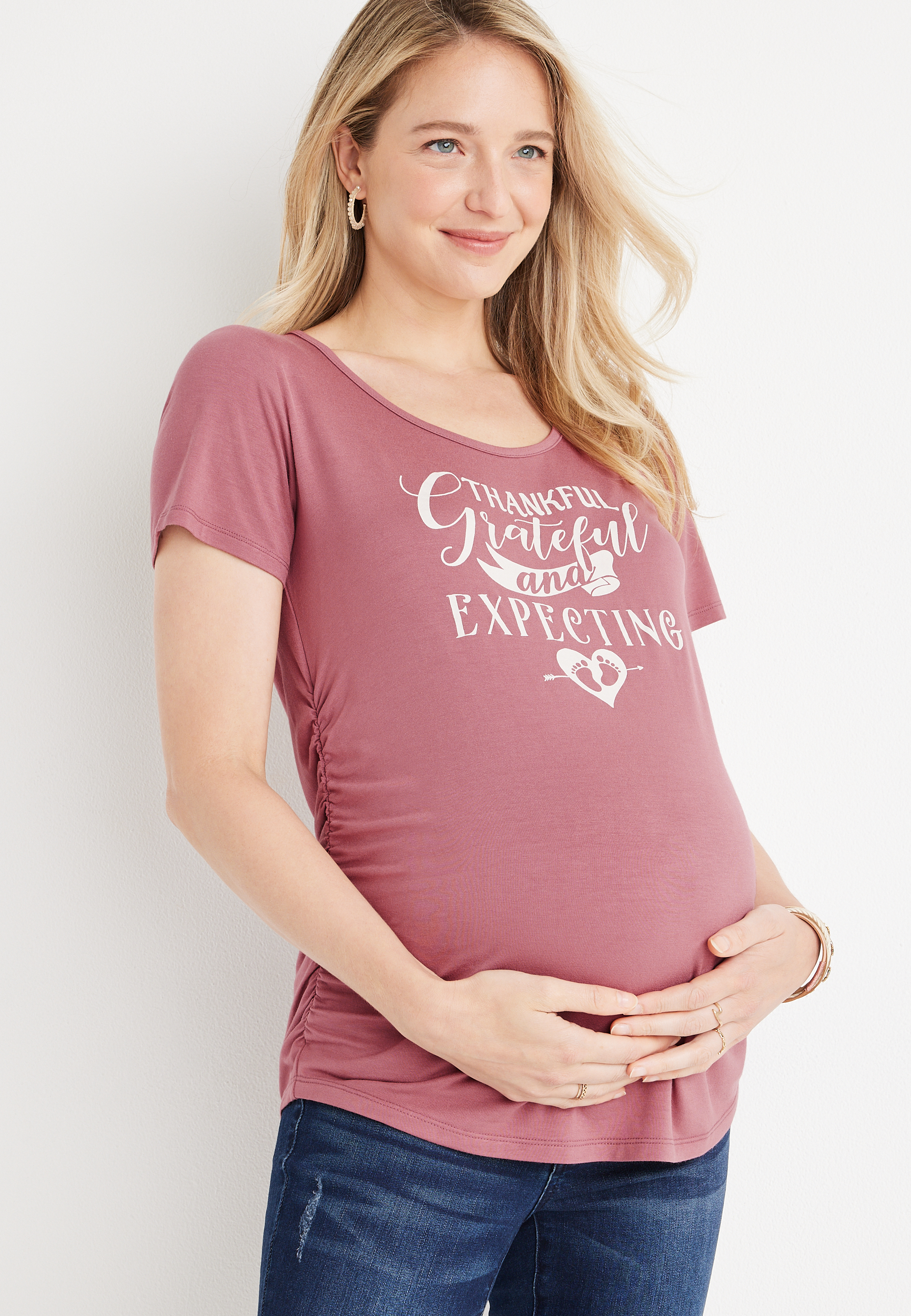 trendy maternity clothes