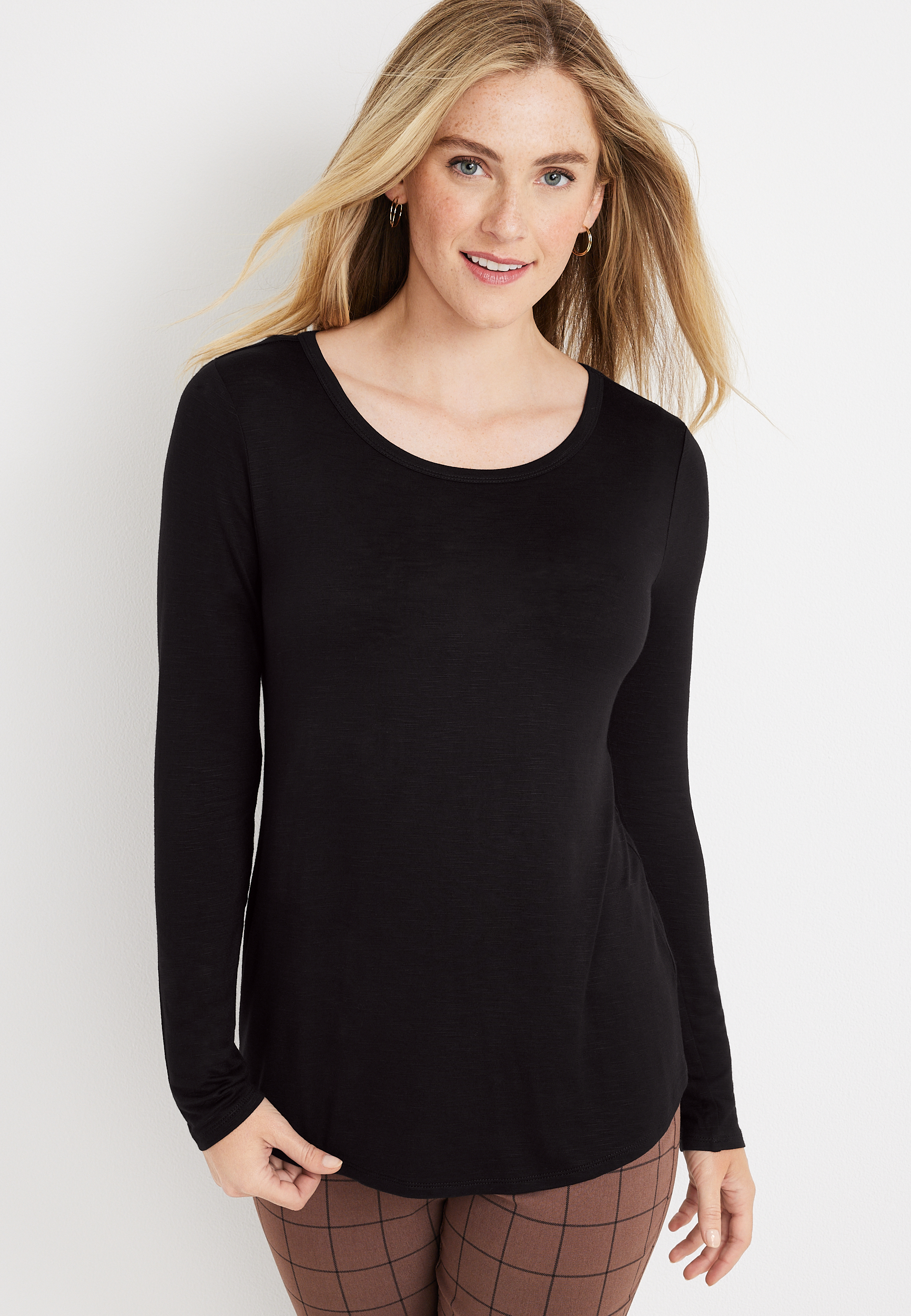 24/7 Flawless Solid Crew Neck Tee | maurices