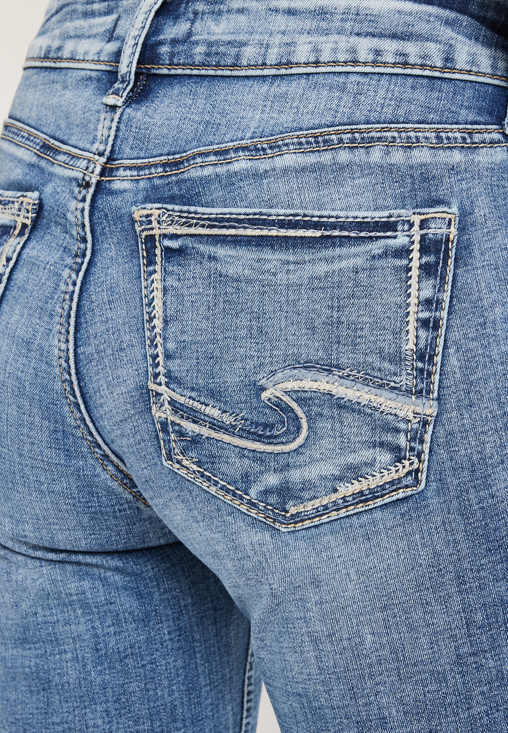 Silver Jeans Co.&reg; Suki Skinny Curvy Mid Rise Jean, MEDIUM SANDBLAST, large