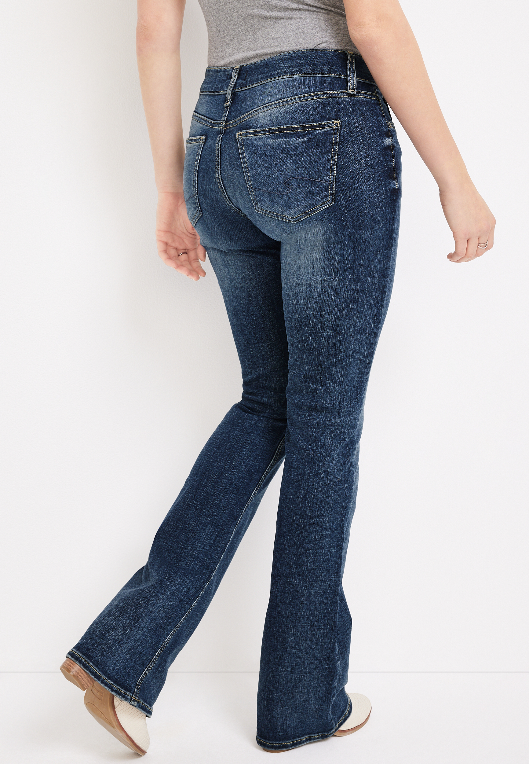 Silver Jeans Co.&reg; Suki Bootcut Curvy Mid Rise Jean, C258, large