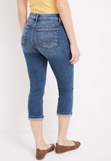 Silver Jeans Co.&reg; Suki Curvy Mid Rise Capri, C3337, small