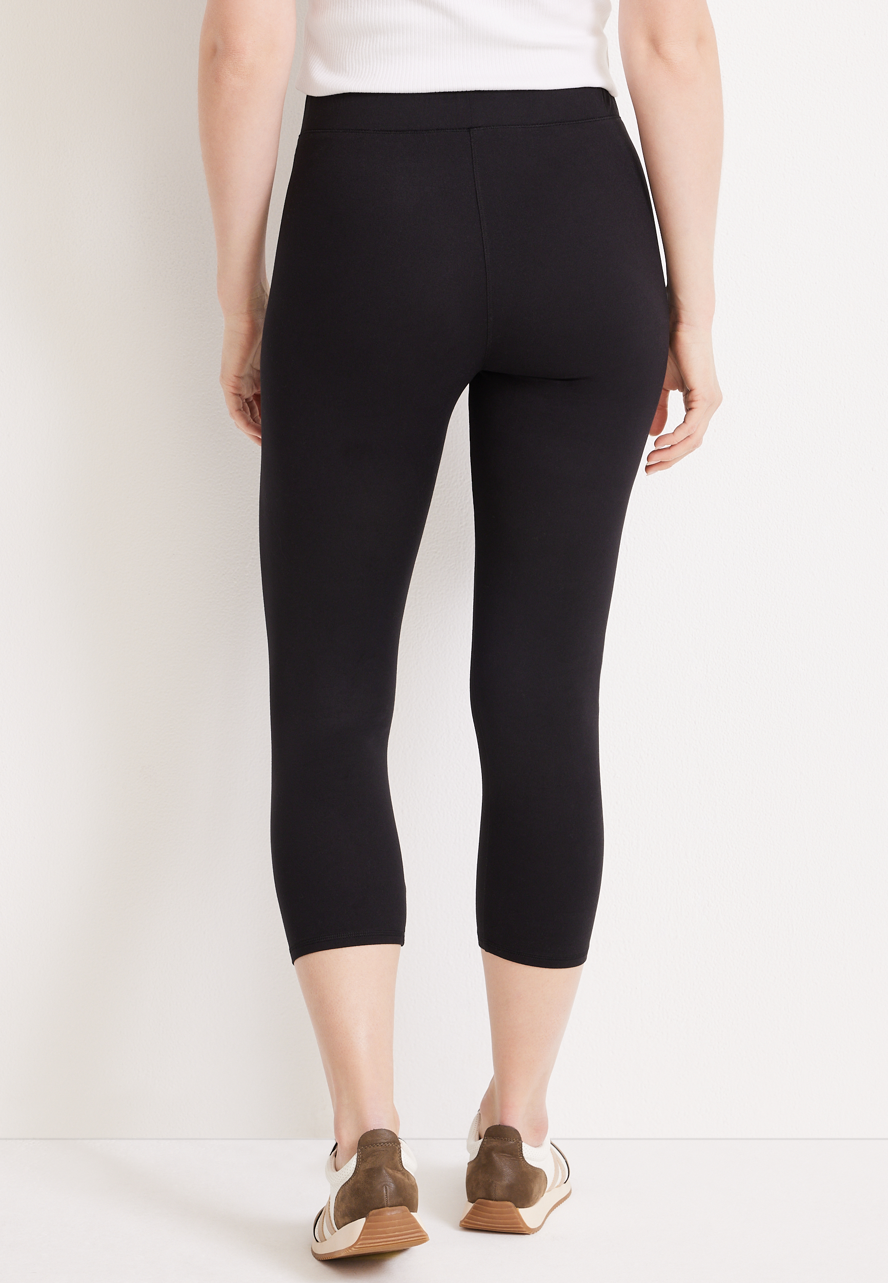 Black High Rise Ultra Soft Capri Legging, C106, large