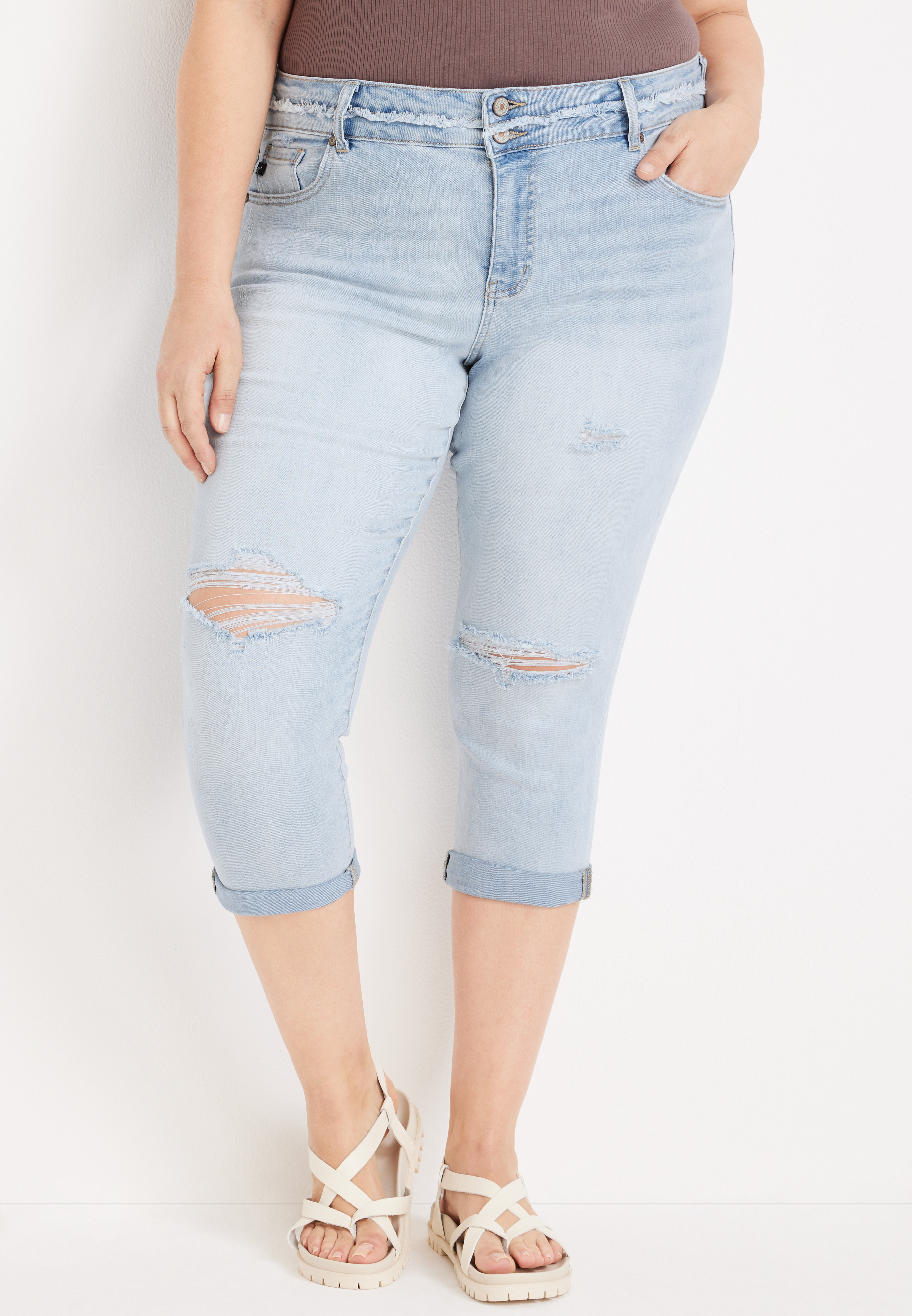 Plus Size KanCan™ High Rise Ripped Capri