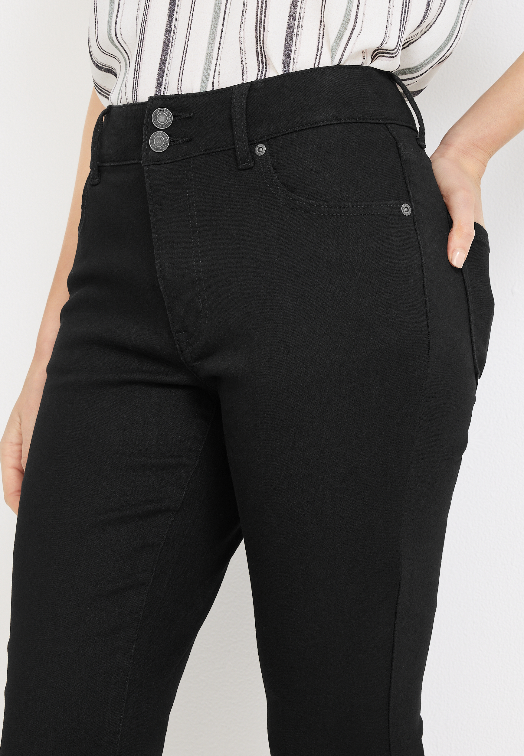 m jeans by maurices&trade; Cool Comfort Curvy Cropped High Rise Jegging, C106, large