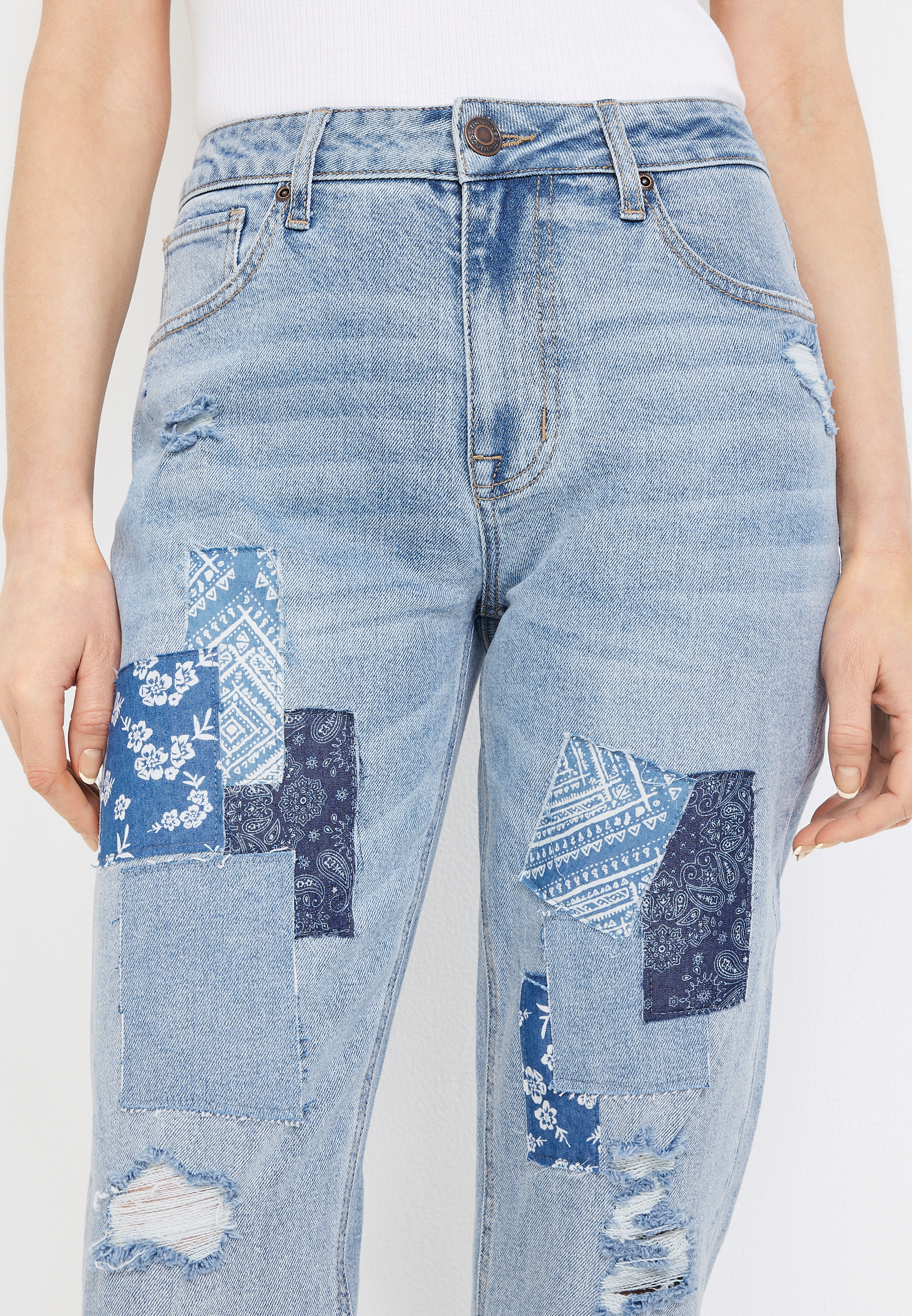 m jeans by maurices&trade; Tapered 90s High Rise Patchwork Ankle Jean, C3337, large