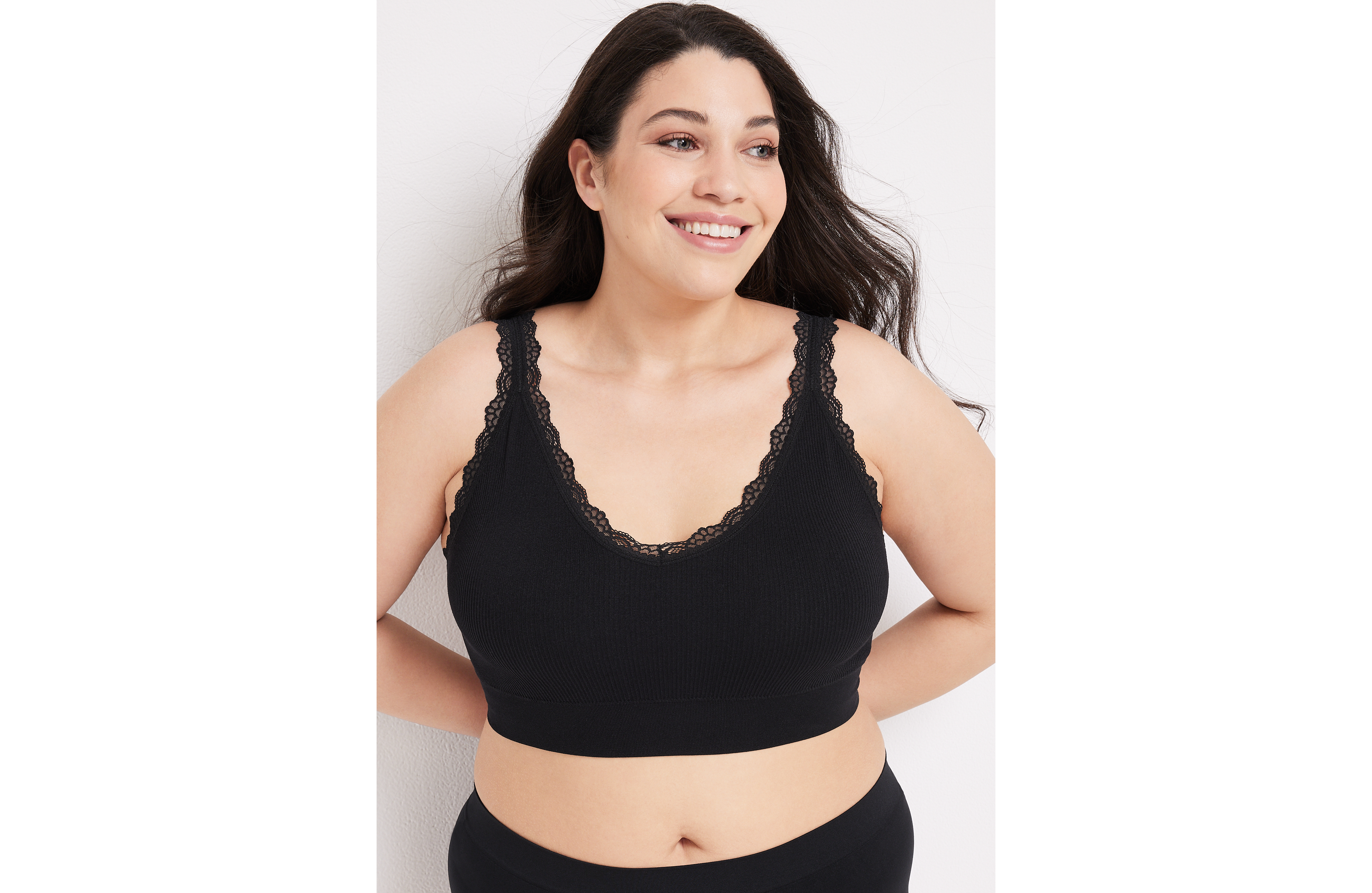 True Stretch Seamless Lace Strap Bralette