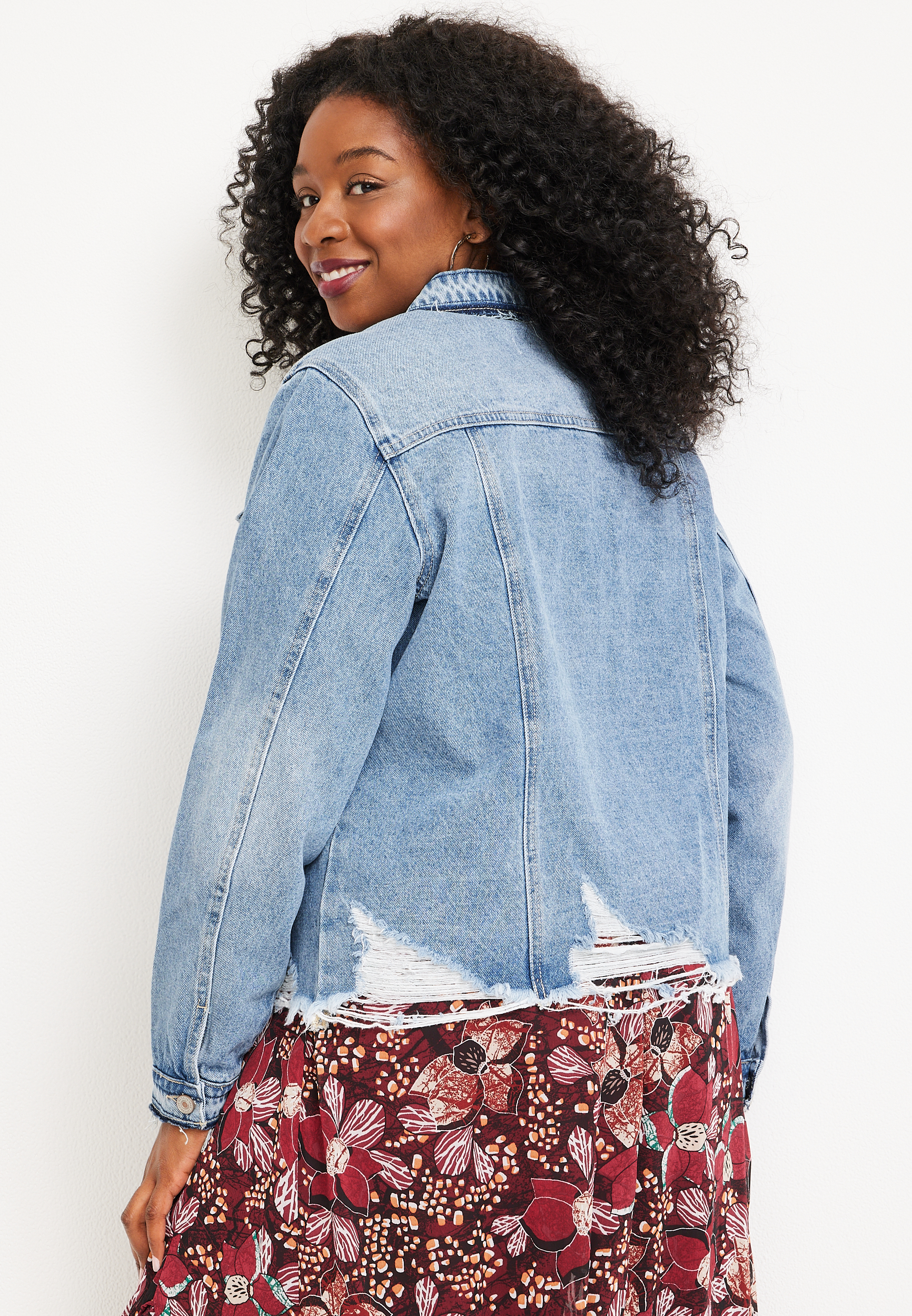 Plus Size KanCan&trade; Ripped Hem Cropped Denim Jacket, C3337, large