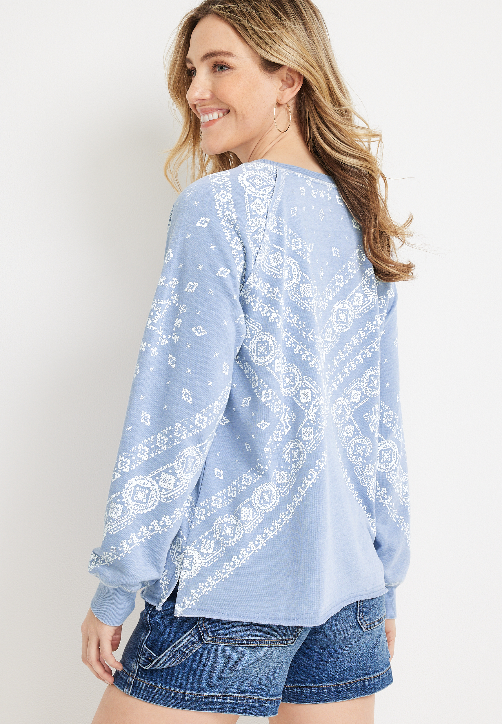 Crew Neck Paisley Sweatshirt, C7115, large