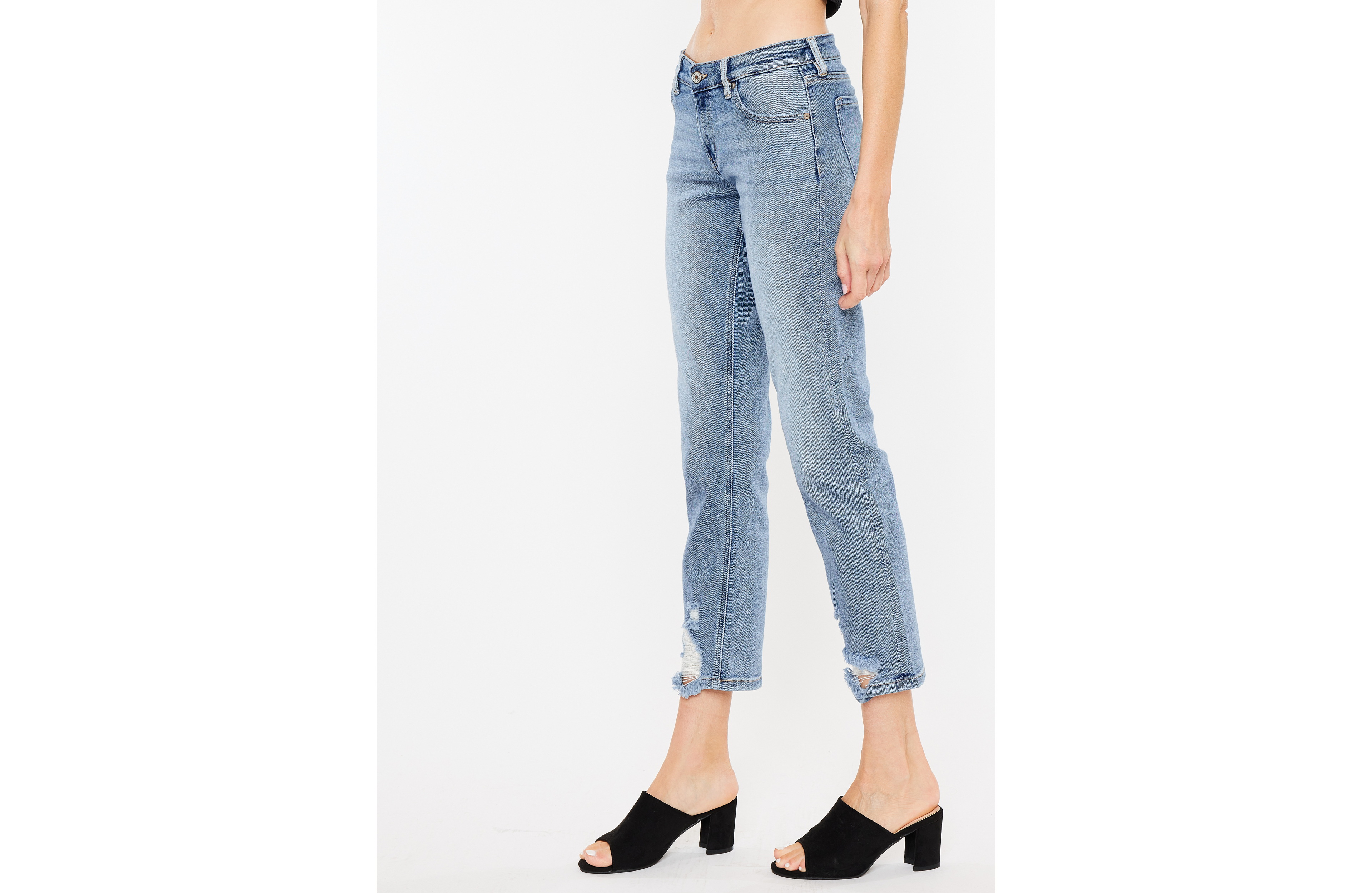 KanCan™ Boyfriend Mid Rise Ripped Ankle Jean