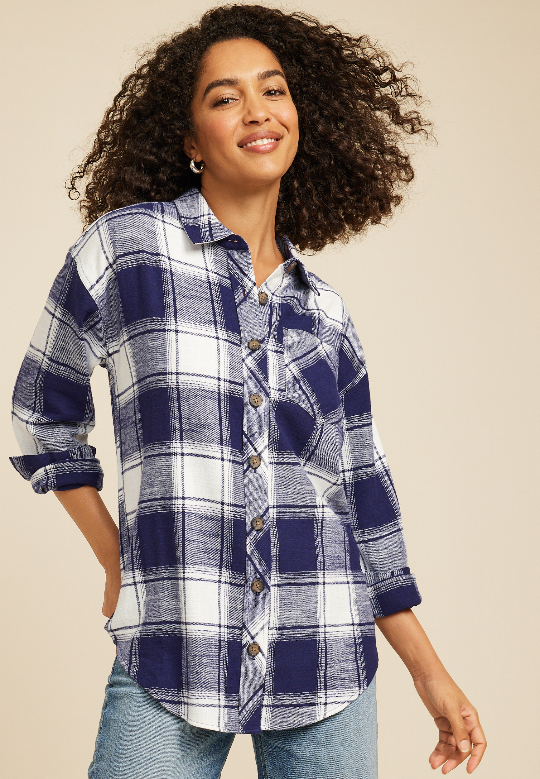 The 15 Best White Button-Down Shirts For Women 2023