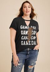 Plus Size Game Day Lightning Bolt Graphic Tee, C106, small