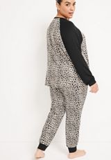 Plus Size Long Sleeve Tee And Jogger Pajama Set, ANIMAL, small