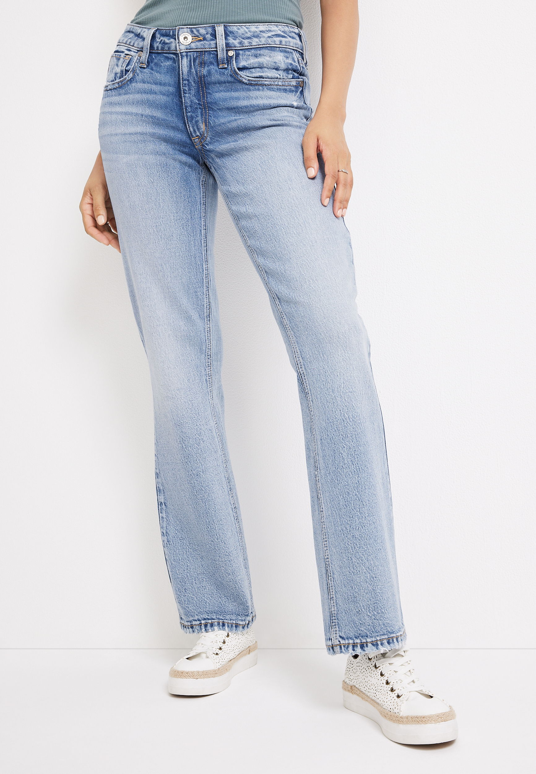 edgely™ Loose Bootcut Mid Rise Jean | maurices