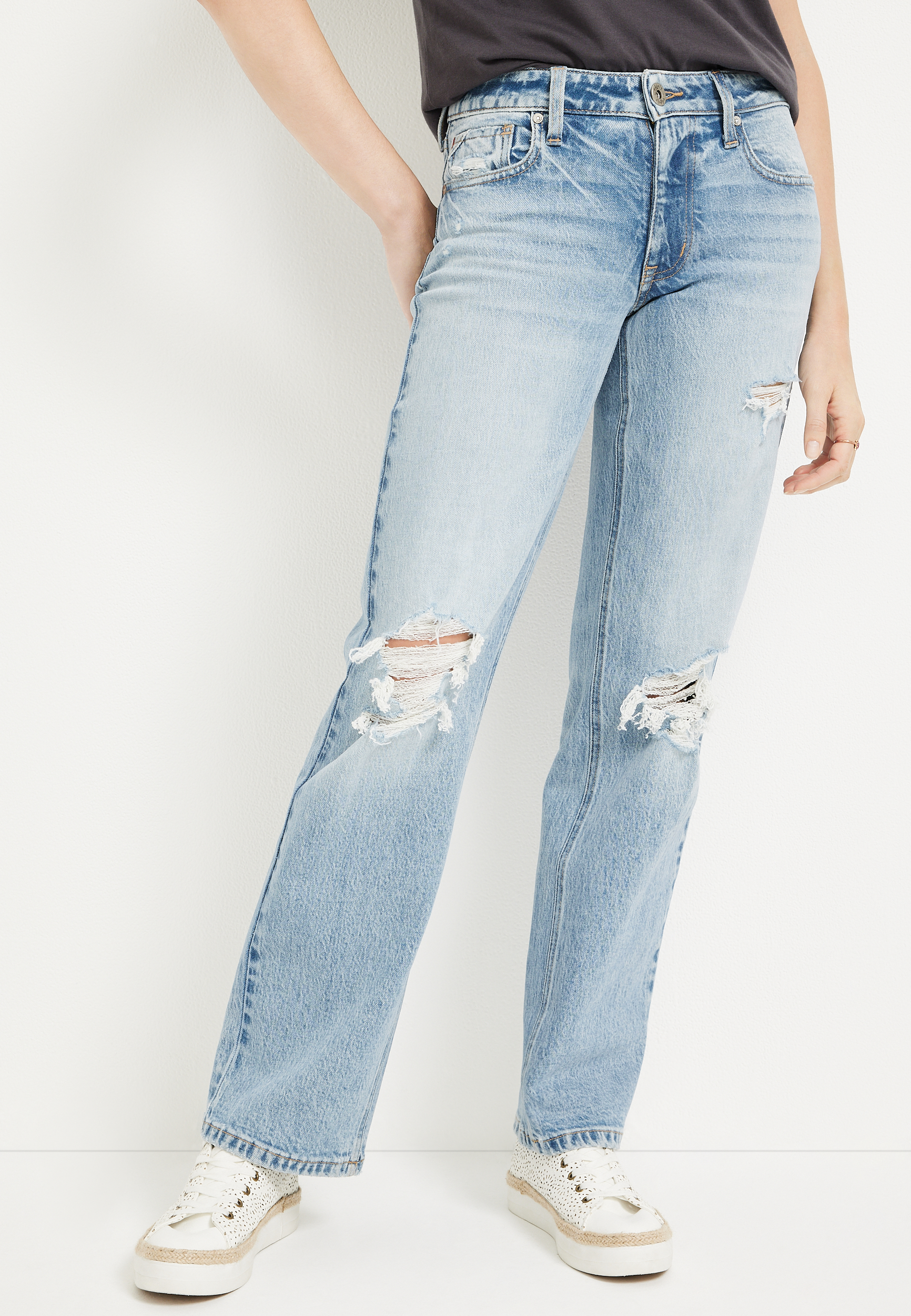 edgely™ Relaxed Boyfriend Straight Low Rise Ripped Jean | maurices