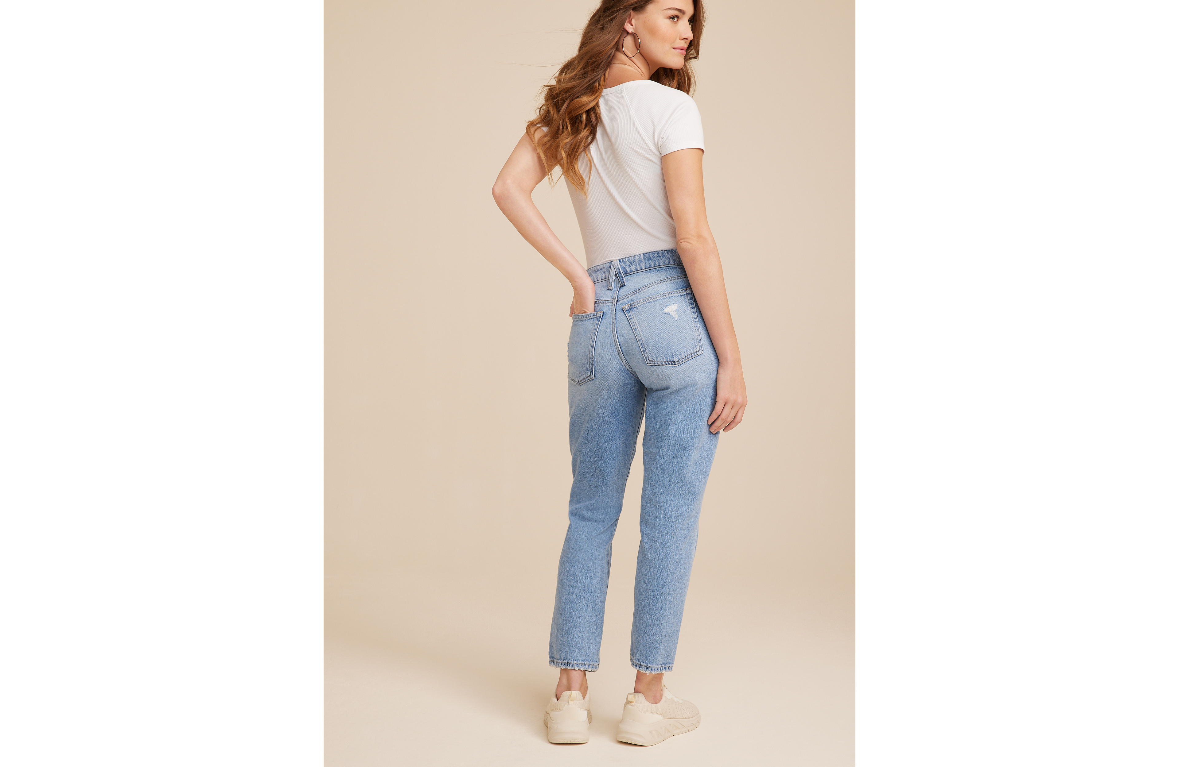 Goldie Blues™ High Rise Curvy Light Cheeky Taper Ankle Jean