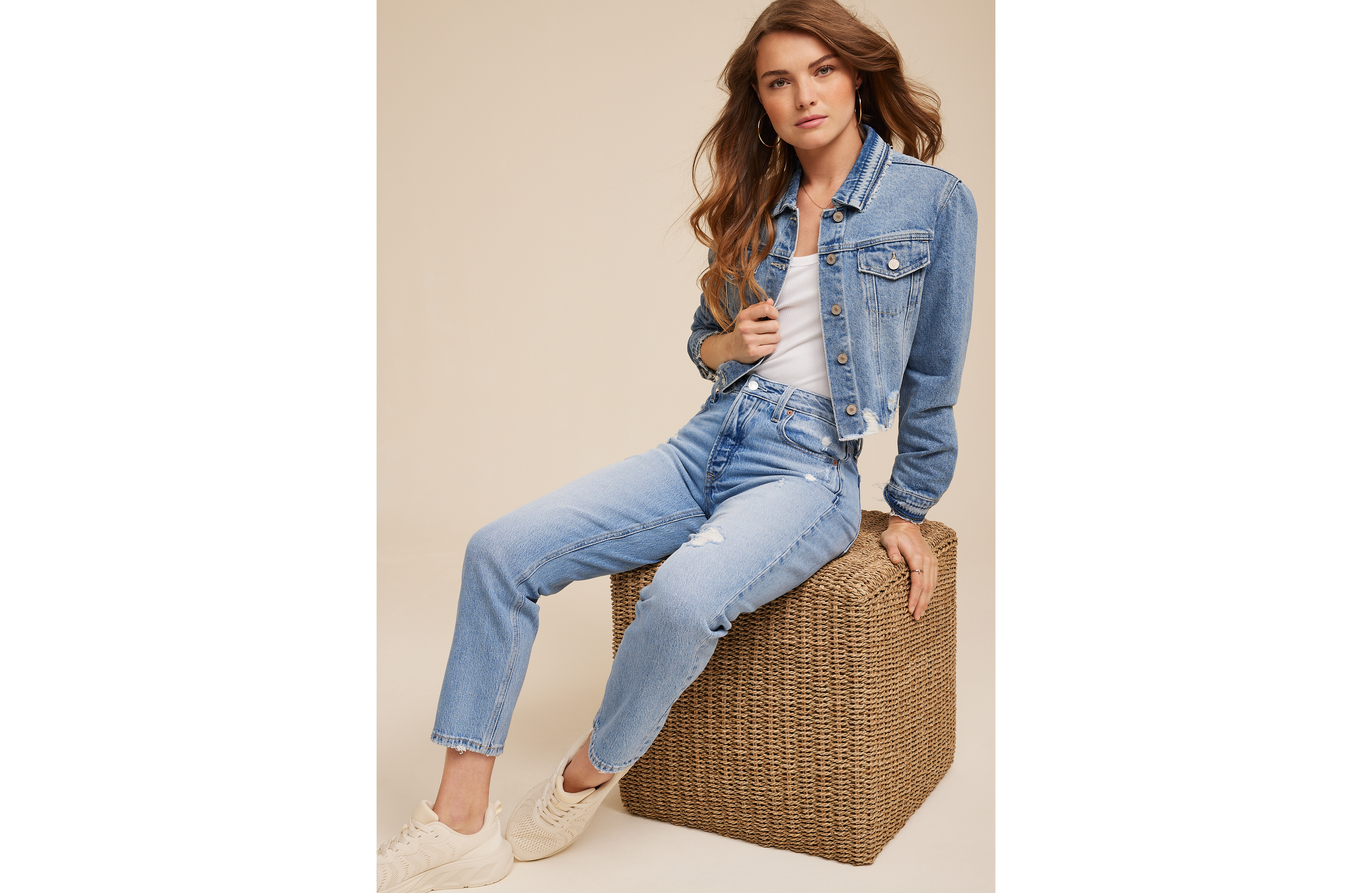 Goldie Blues™ High Rise Curvy Light Cheeky Taper Ankle Jean