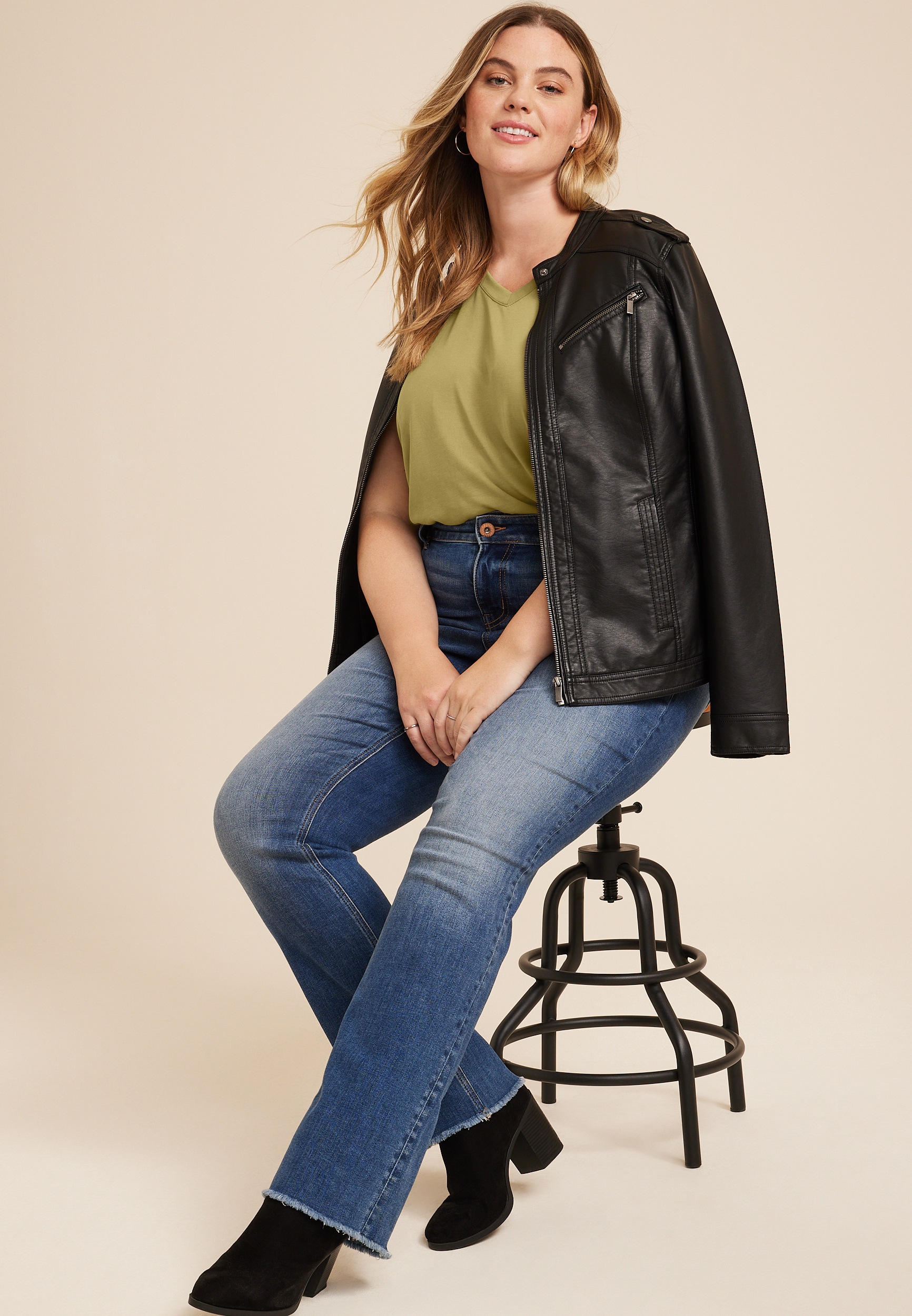 Plus Size edgely&trade; Solid V Neck Tee, C9006, large