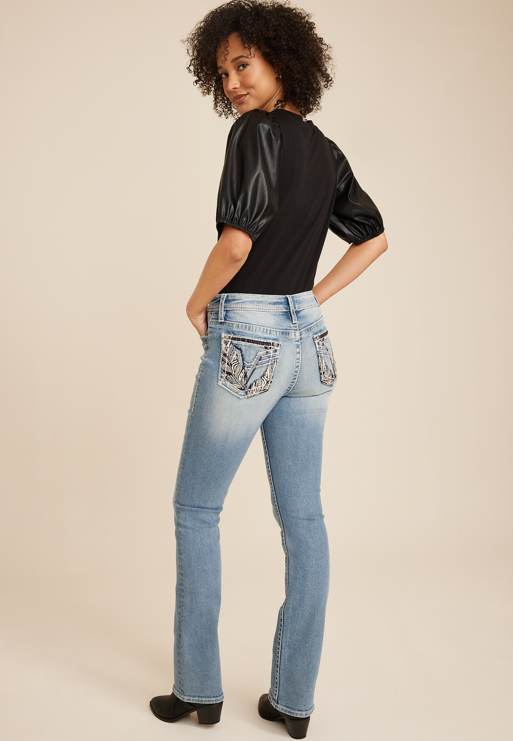 Vigoss® Straight Heritage Star Stitch Pocket High Rise Cropped